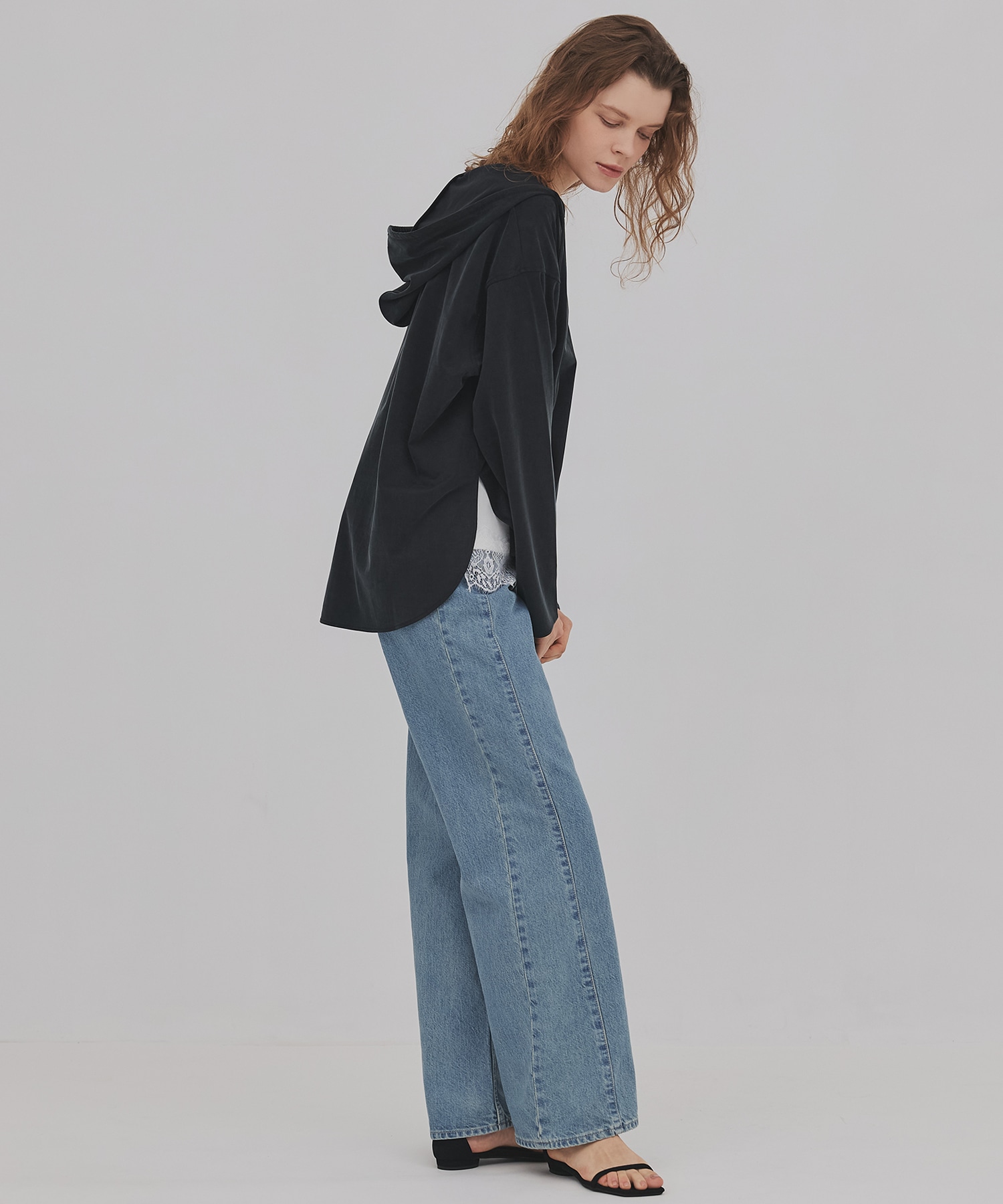 Vネックリラックスフーディ