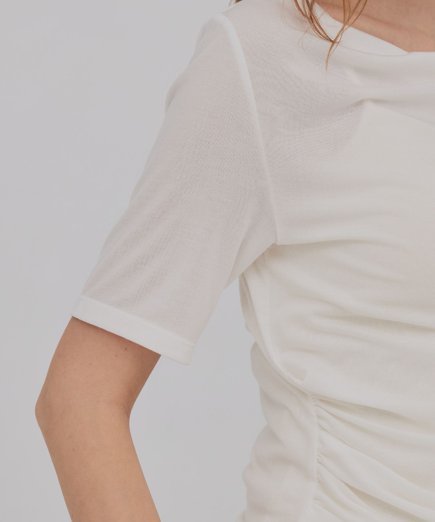 ドレープハープスリーブトップ