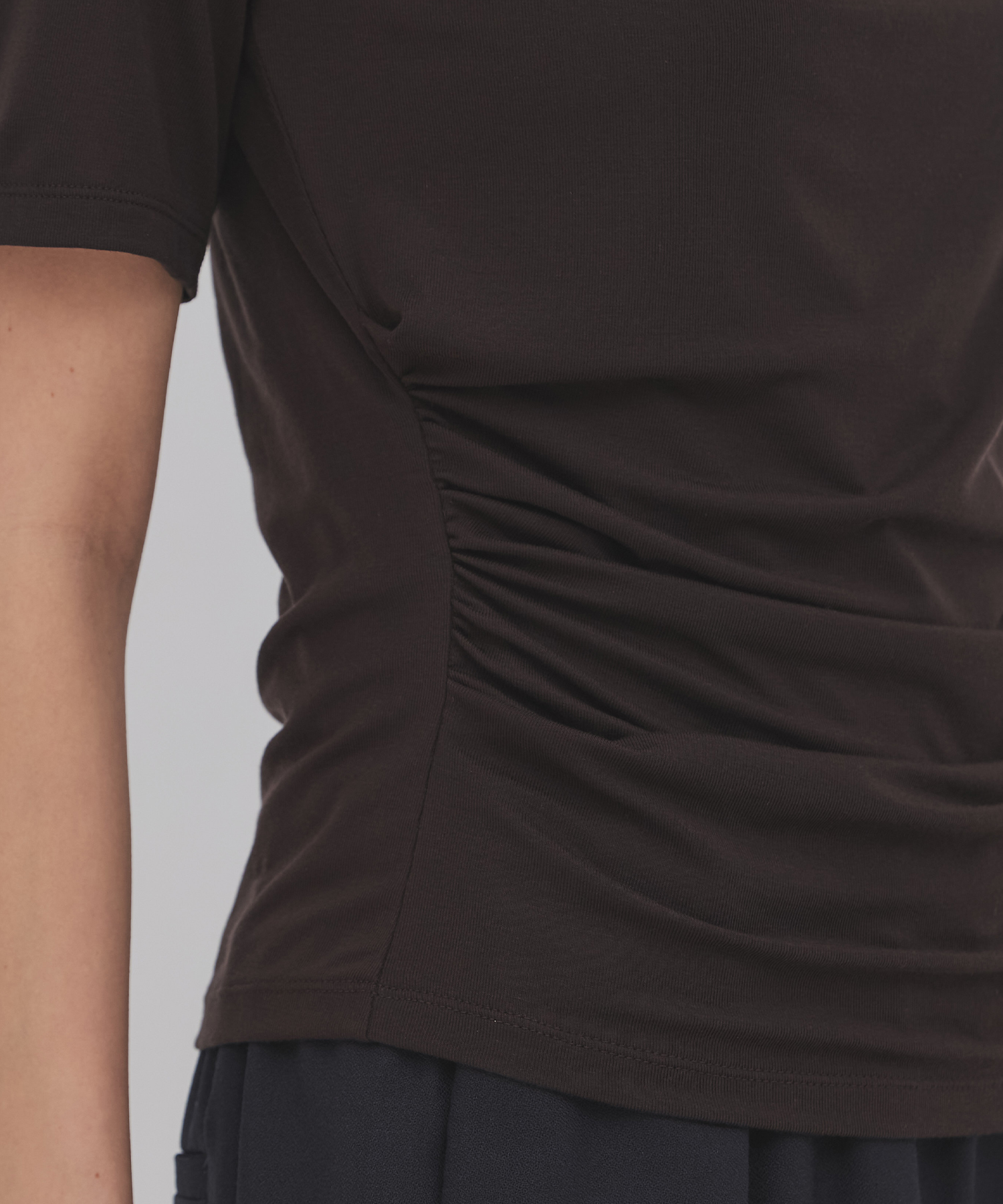 ドレープハープスリーブトップ