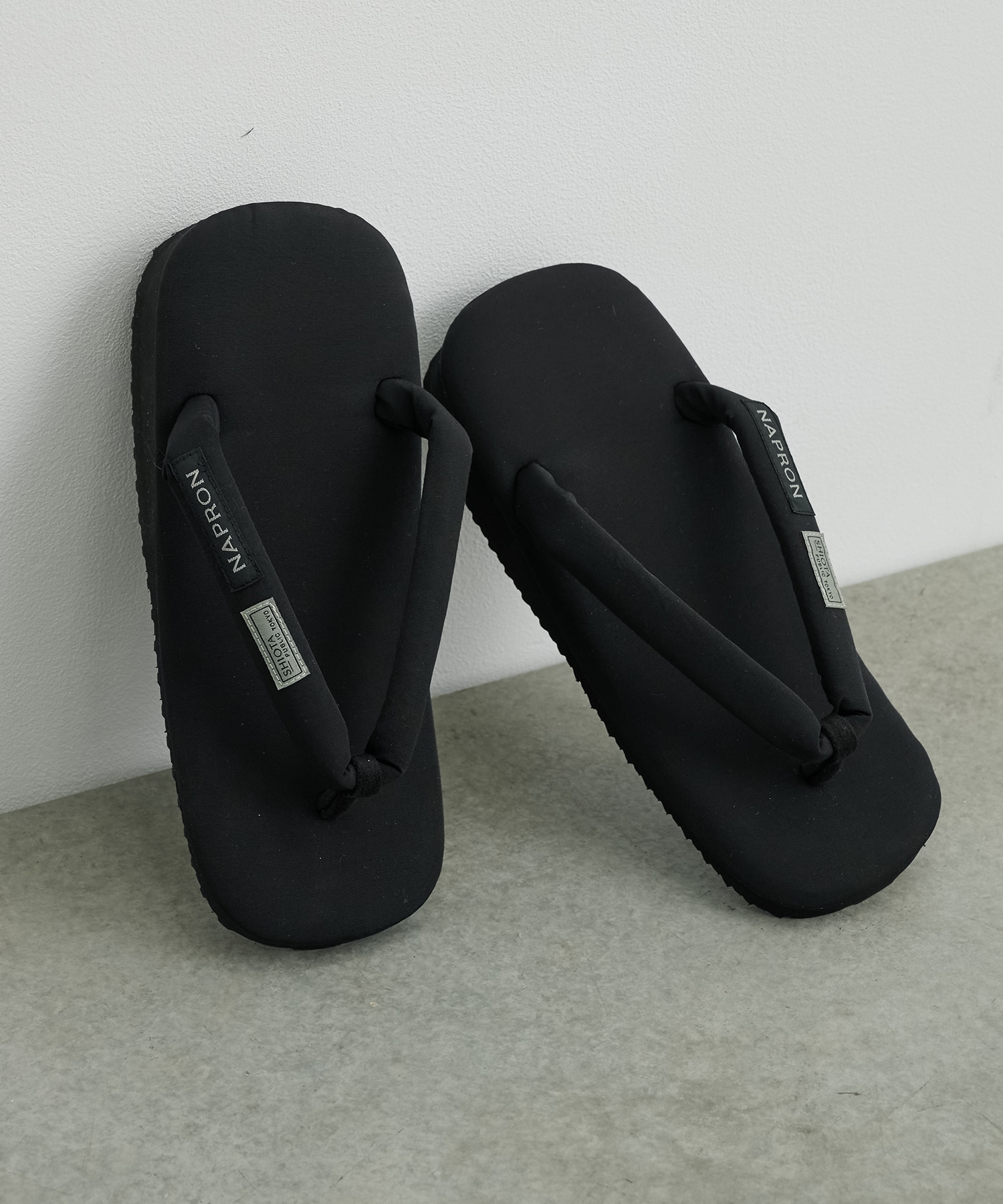 NAPRON/SHIOTA 粋サンダル