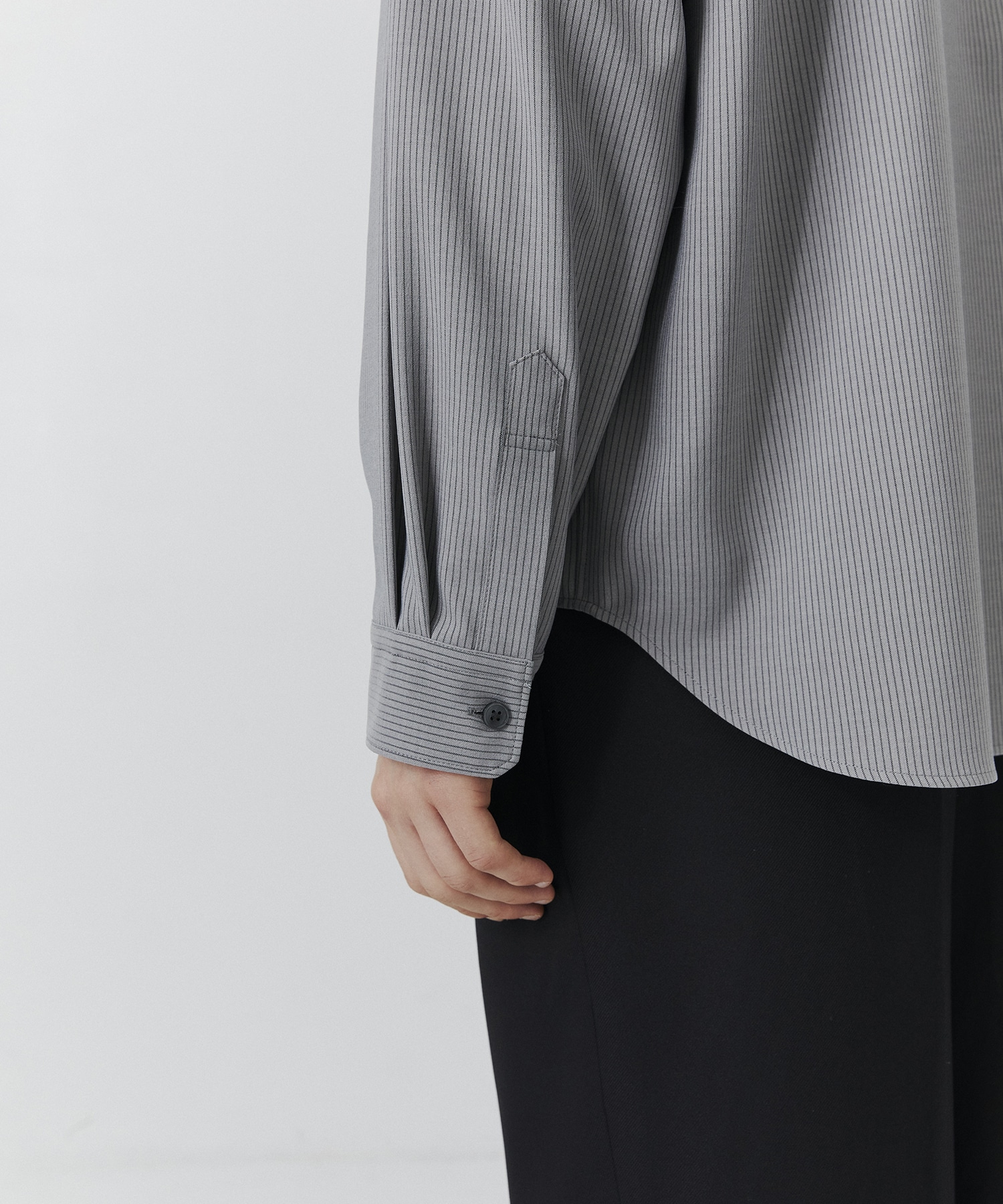 コンフォートリラックスレギュラーシャツ