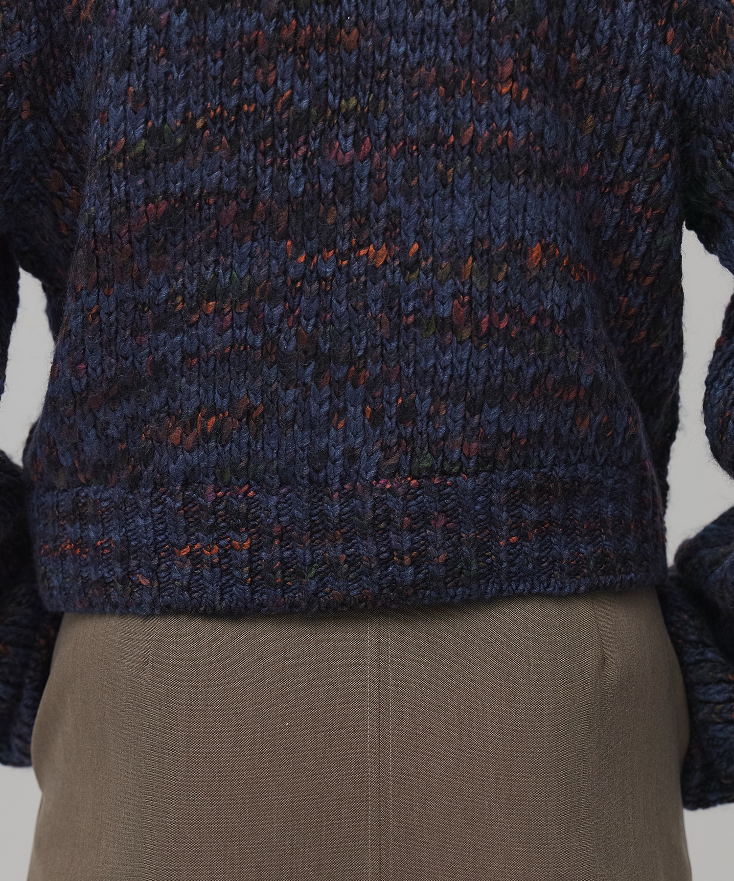 ミックスカラーVネックニット