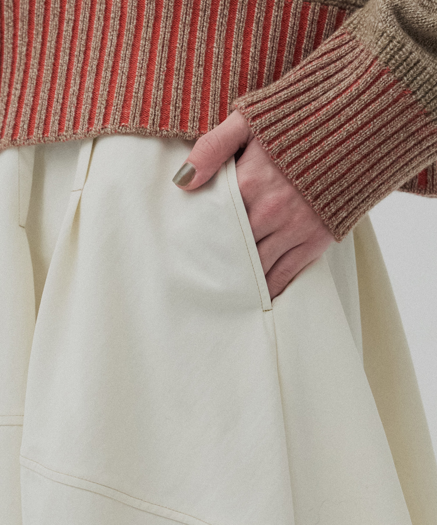 スカルプトカーブスカート