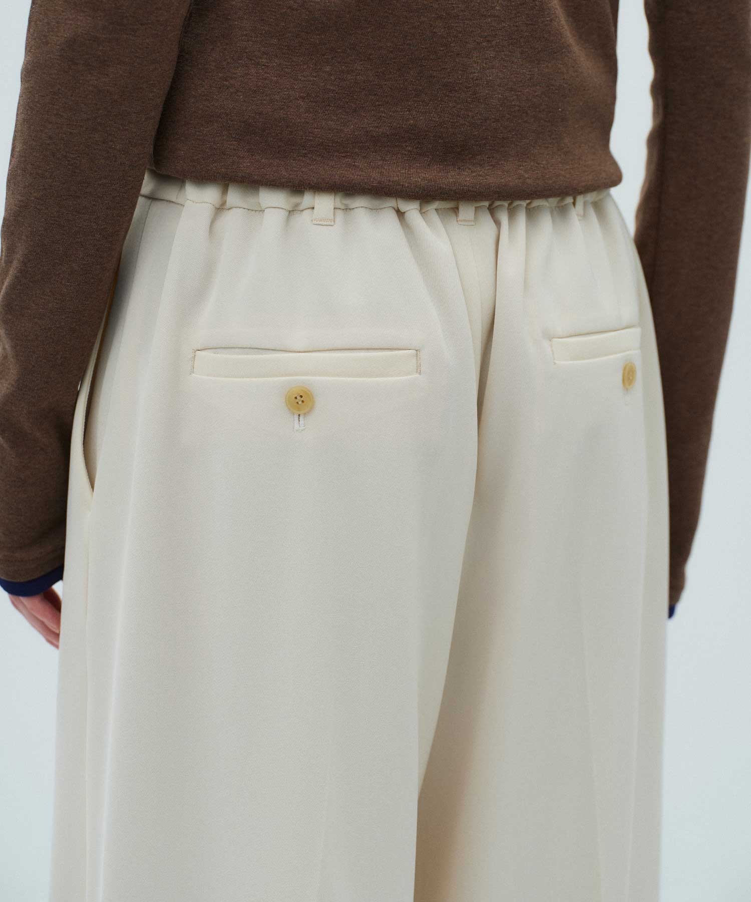 シルキーツイルアシメタックパンツ