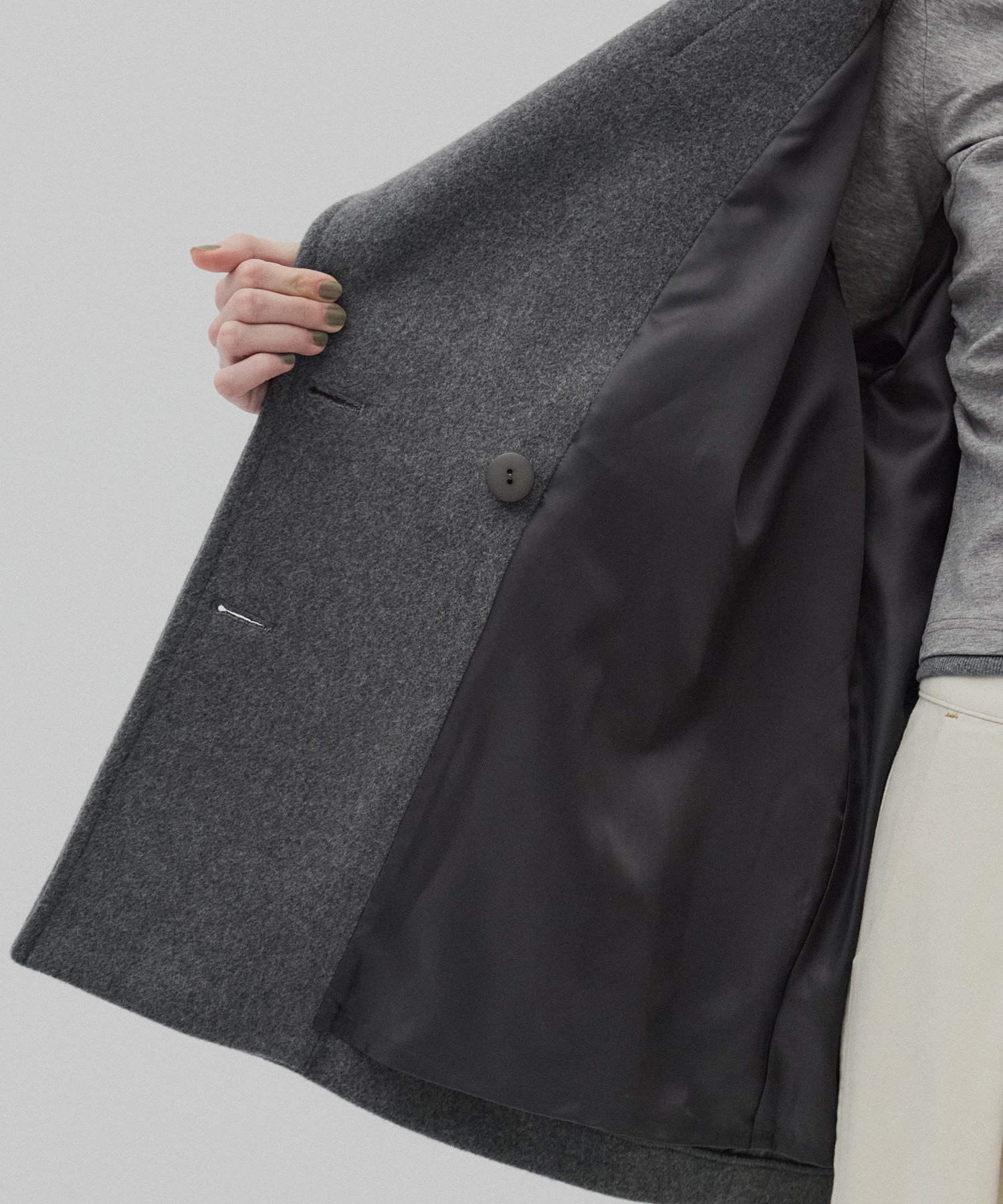 ワイドラペルコート
