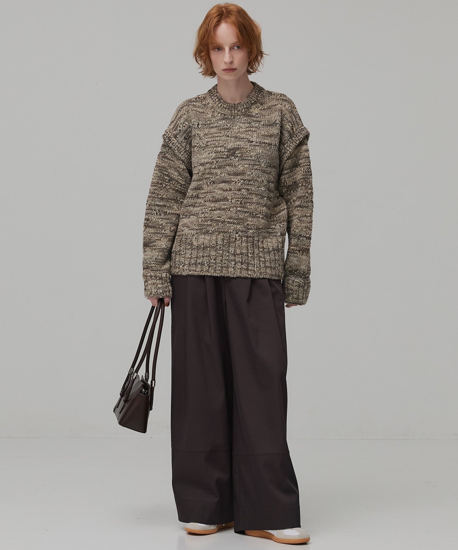 サテンタックイージーパンツ