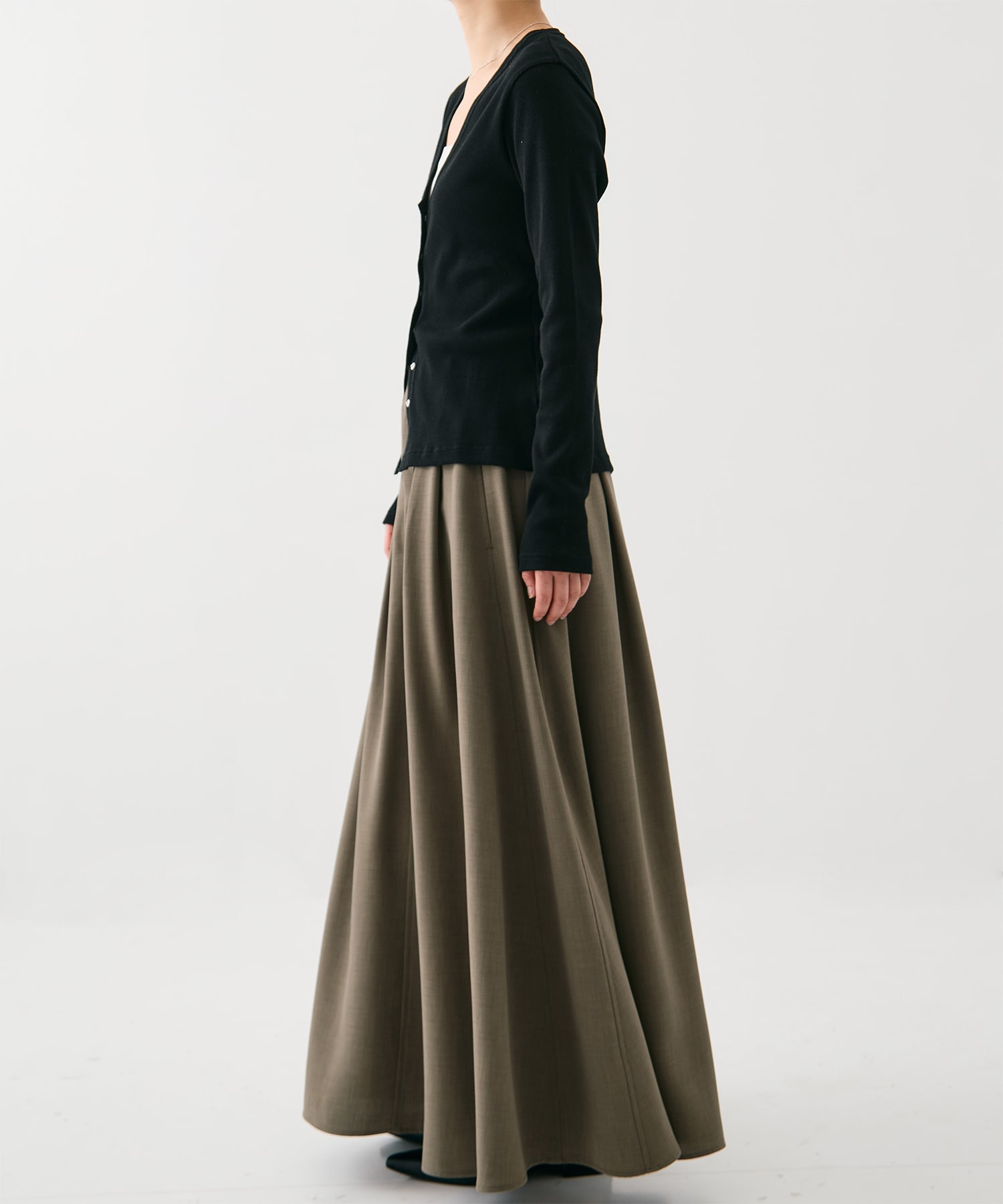 リングドットVネックトップス