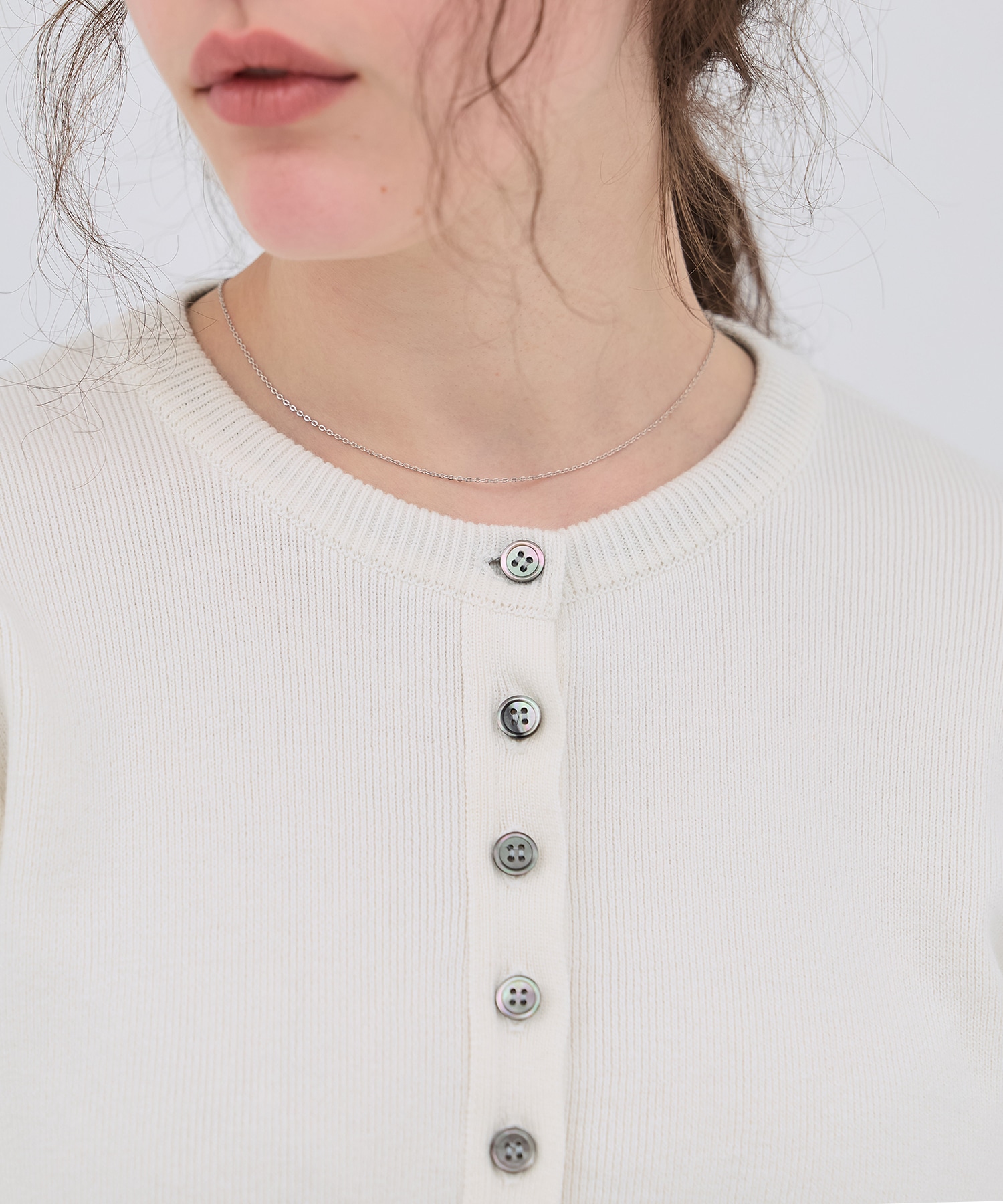 コットンシルククルーカーデ