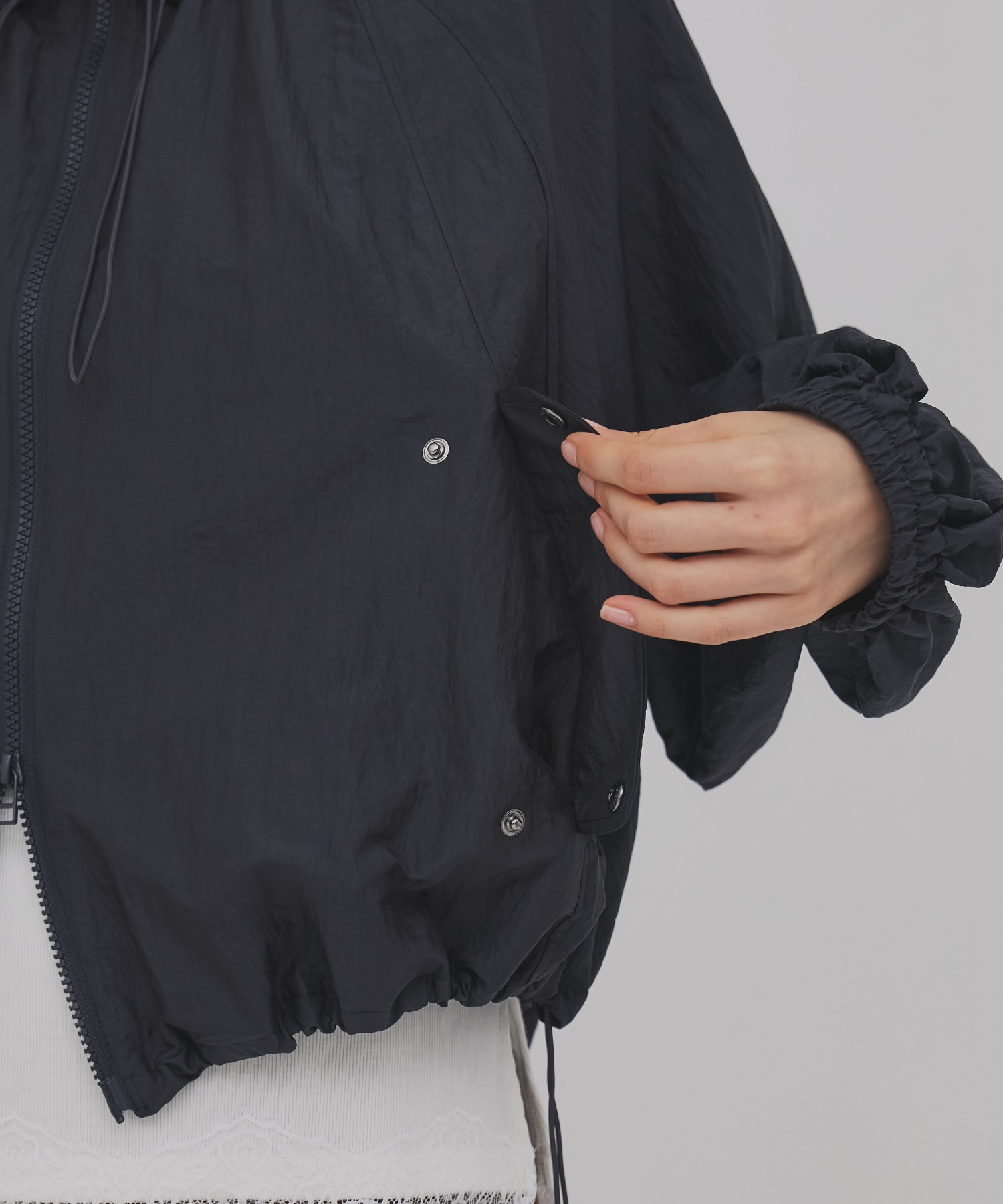 エアロンスタンドシェルジャケット