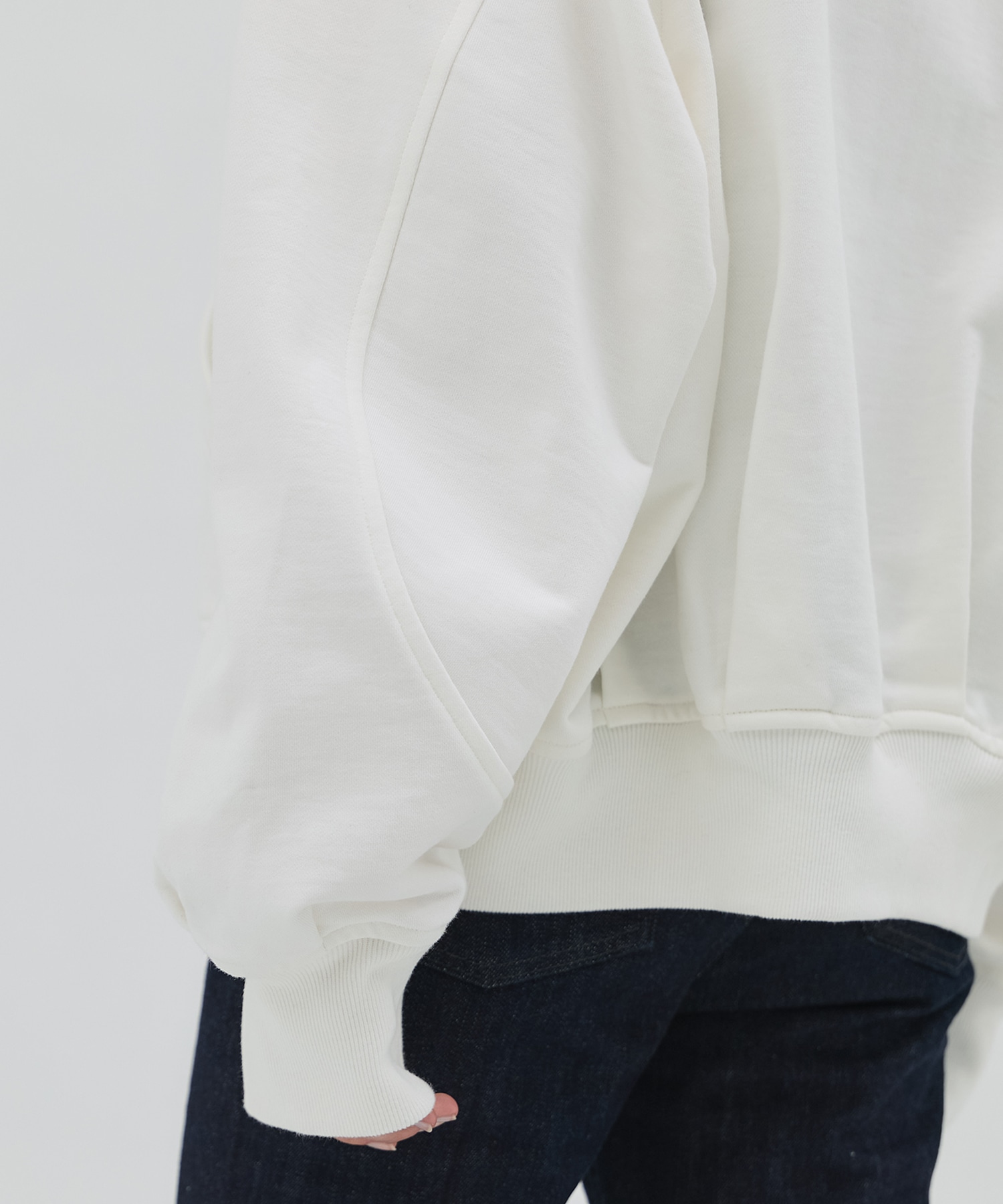 極 オーバーサイズバルーンフーディ