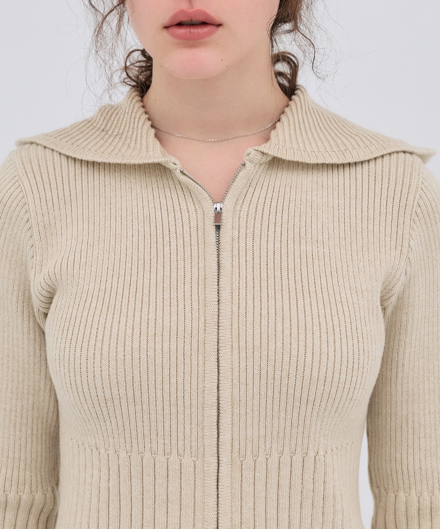 リブニットジップフーディ