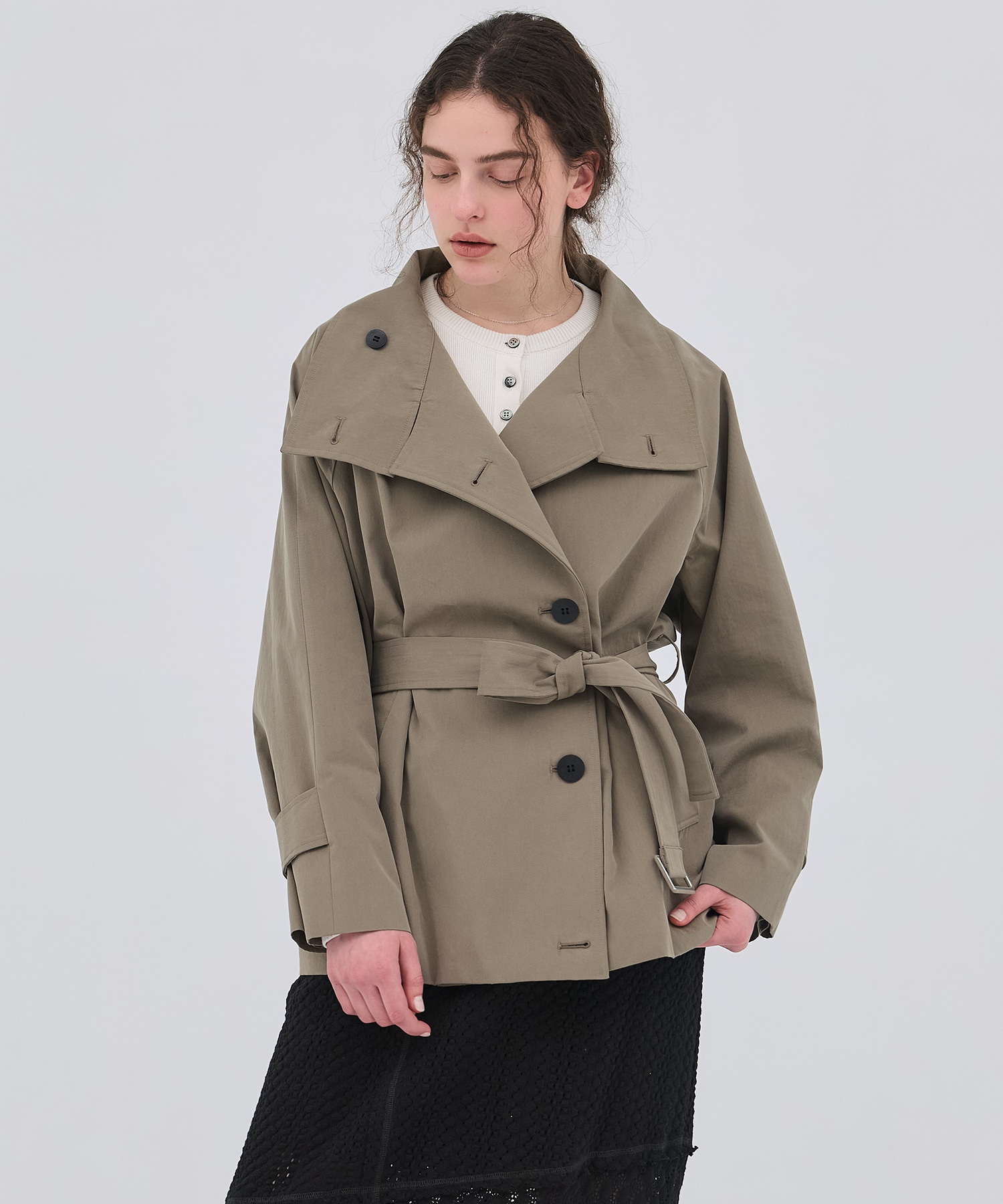 ファンネルネックショートトレンチコート