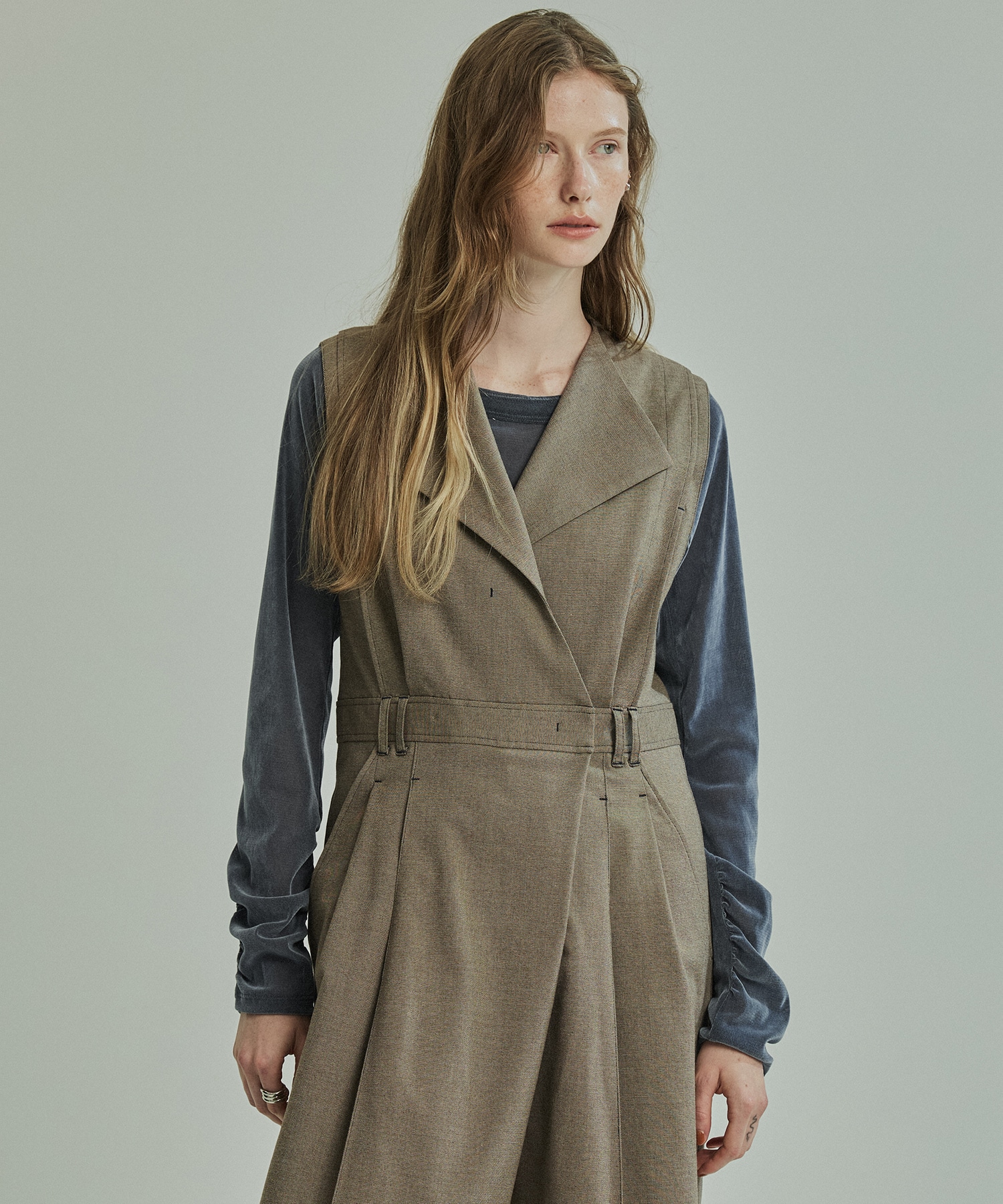 シャーリングベロアチュールスリットTOP