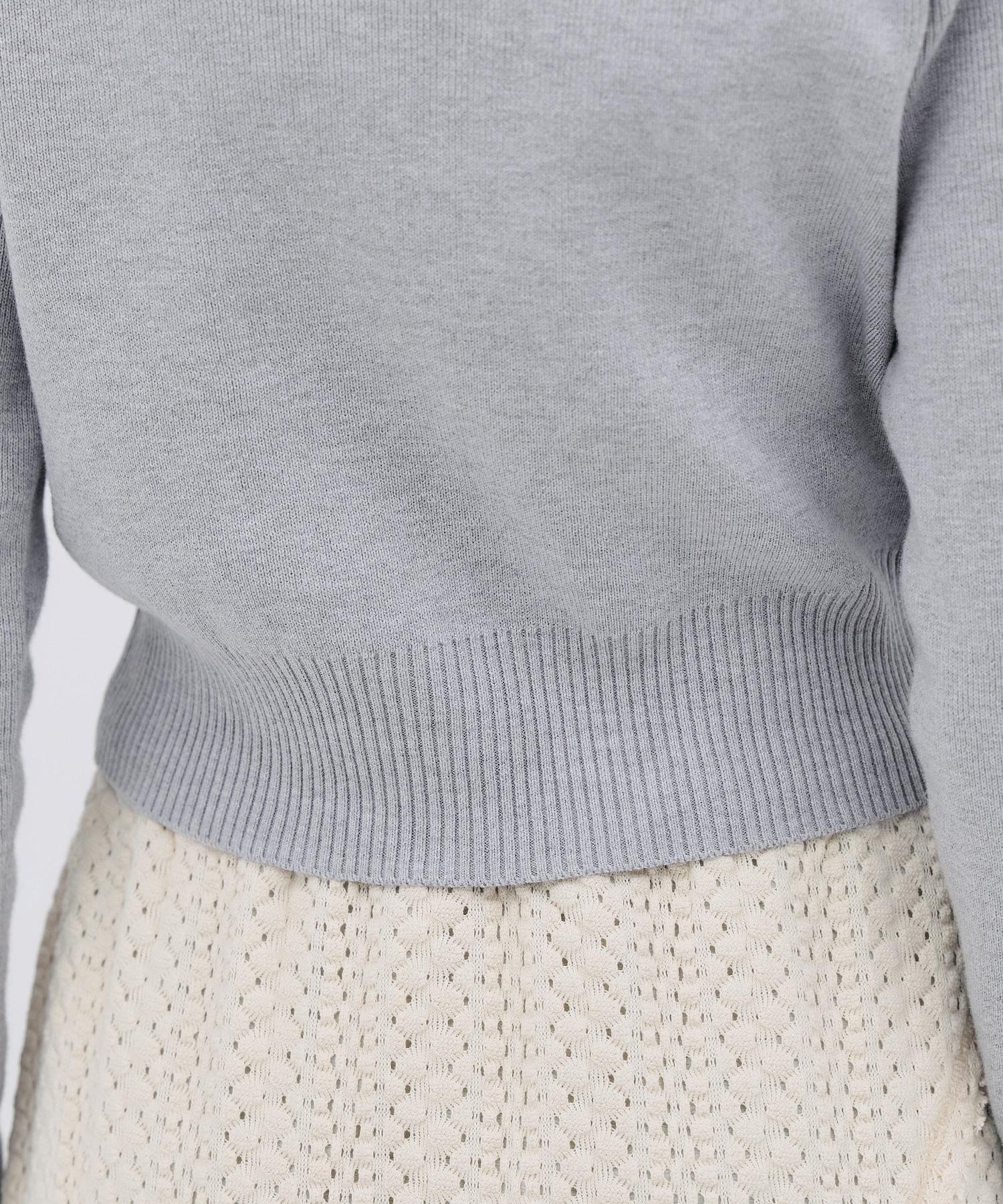 コットンシルククルーカーデ