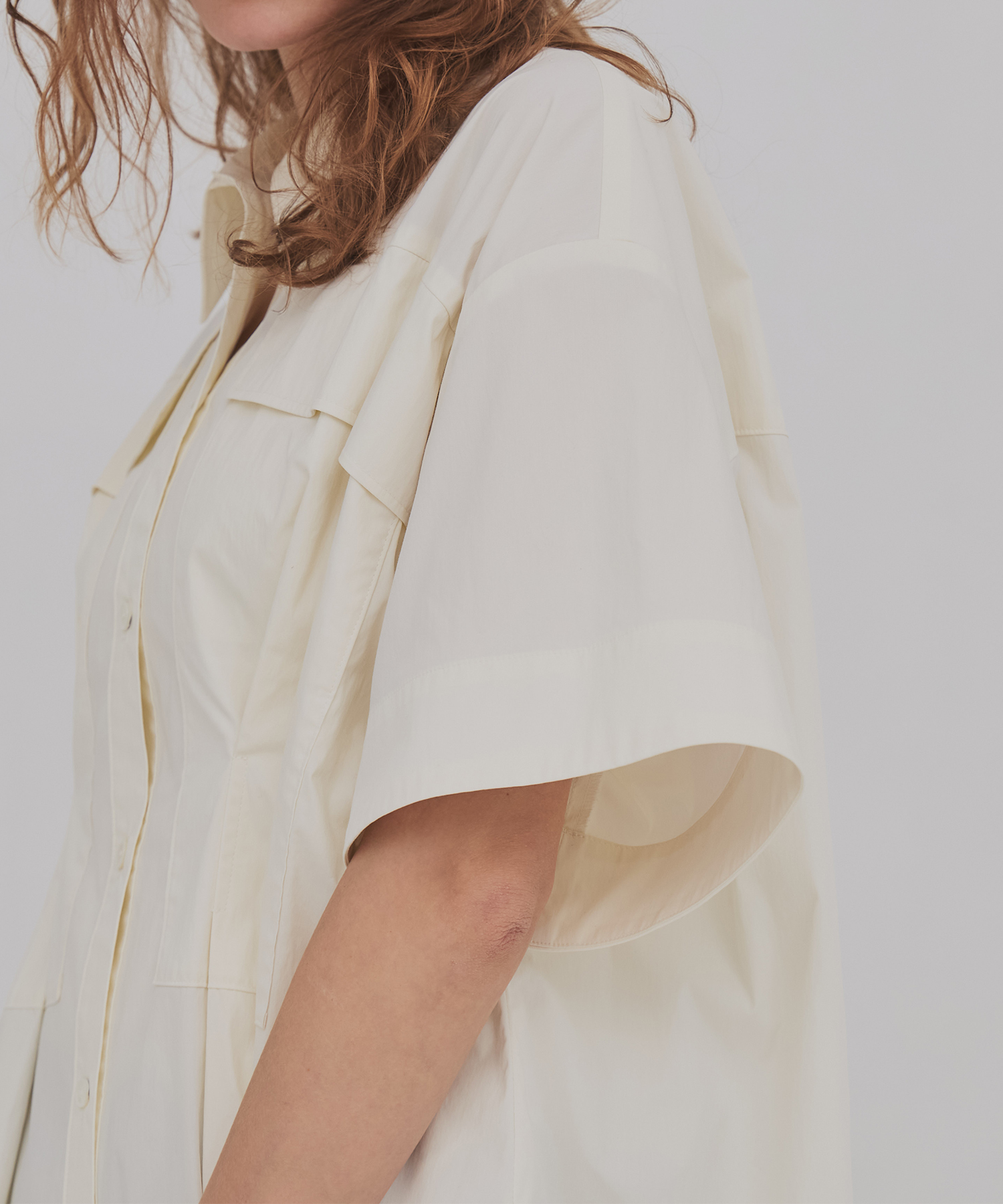 フラップタックハーフスリーブシャツ