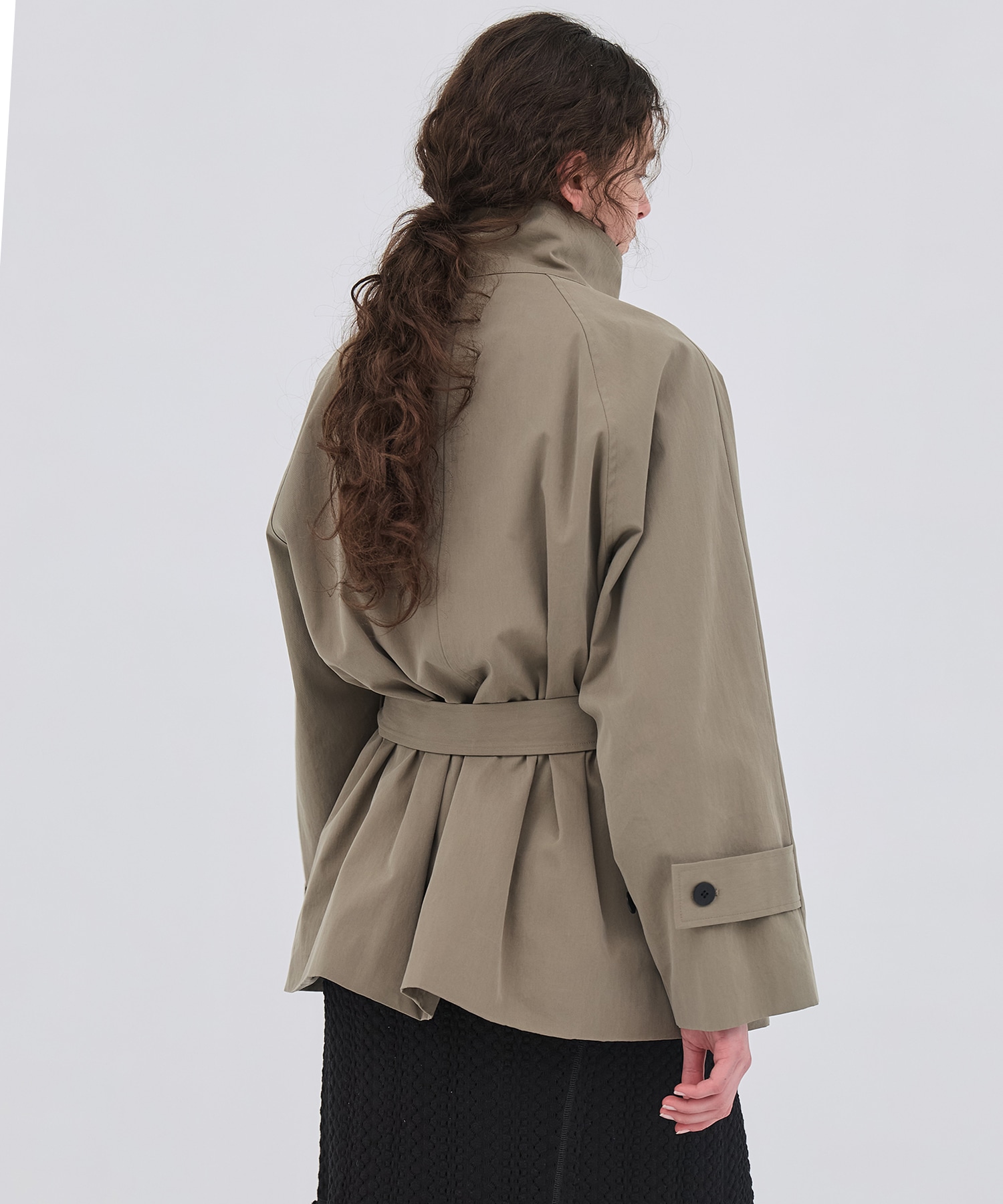 ファンネルネックショートトレンチコート