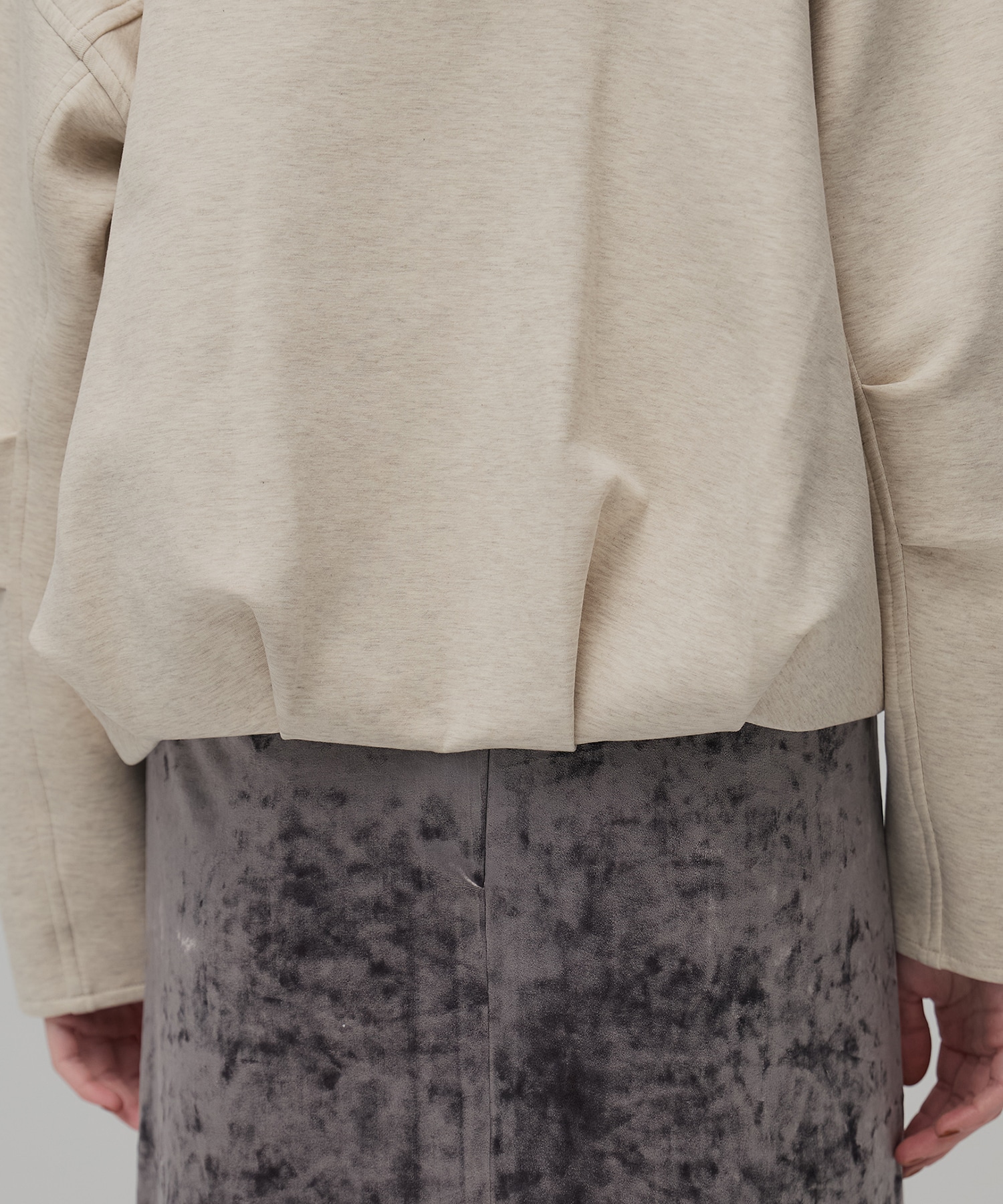 ダンボールバルーンフーディ