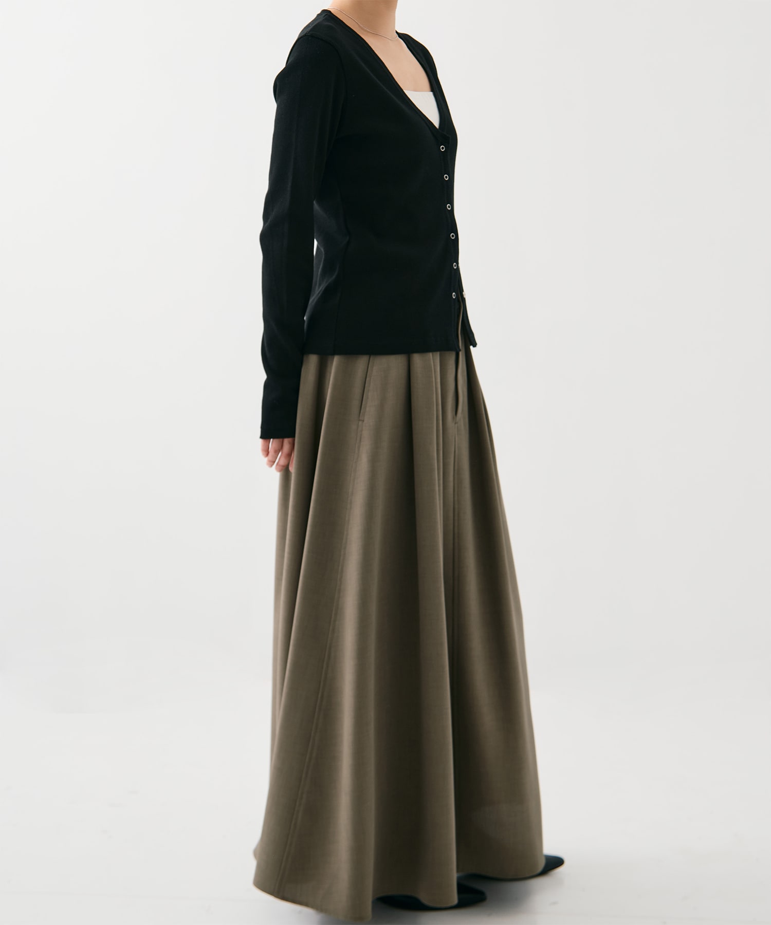 リングドットVネックトップス