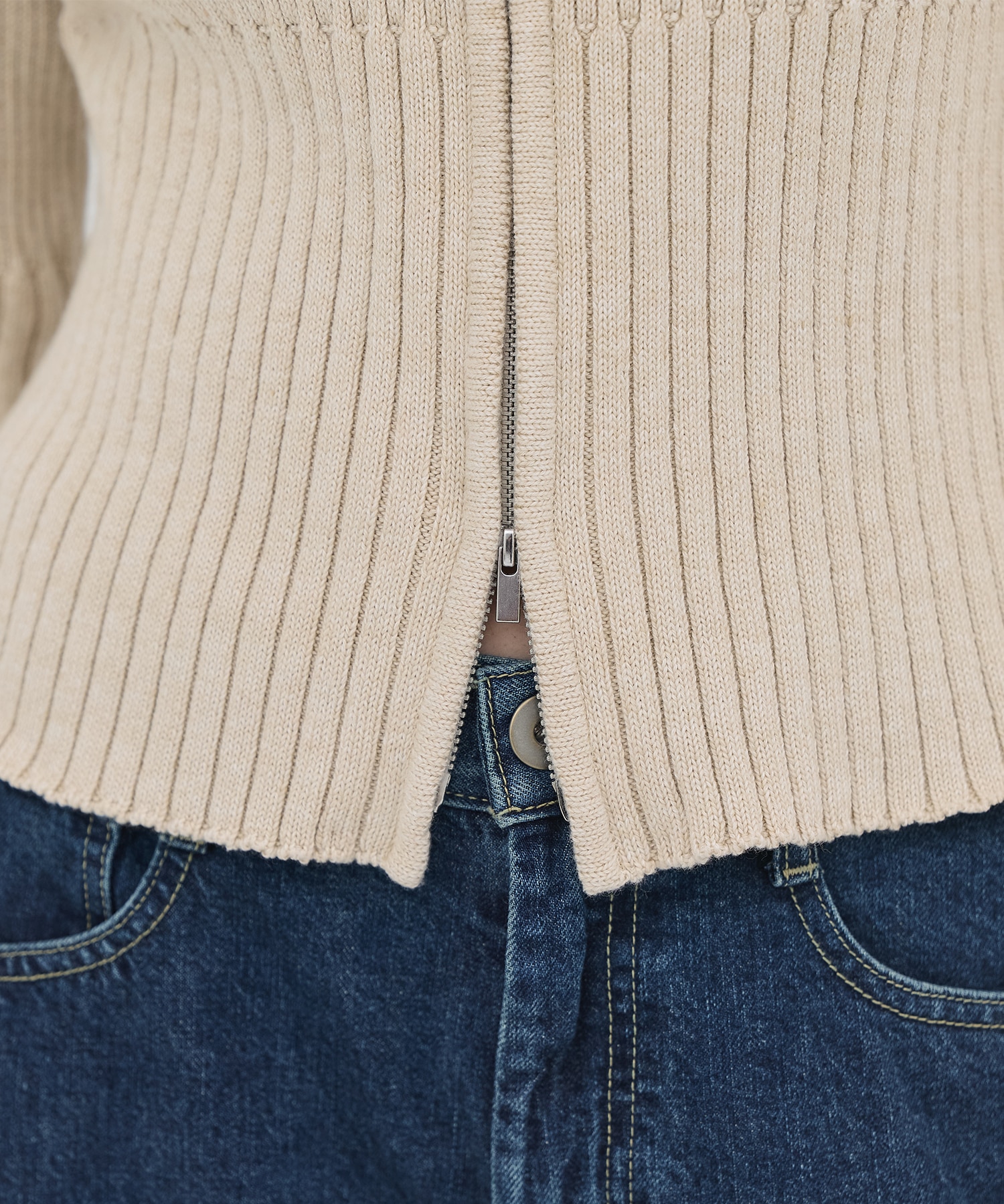 リブニットジップフーディ