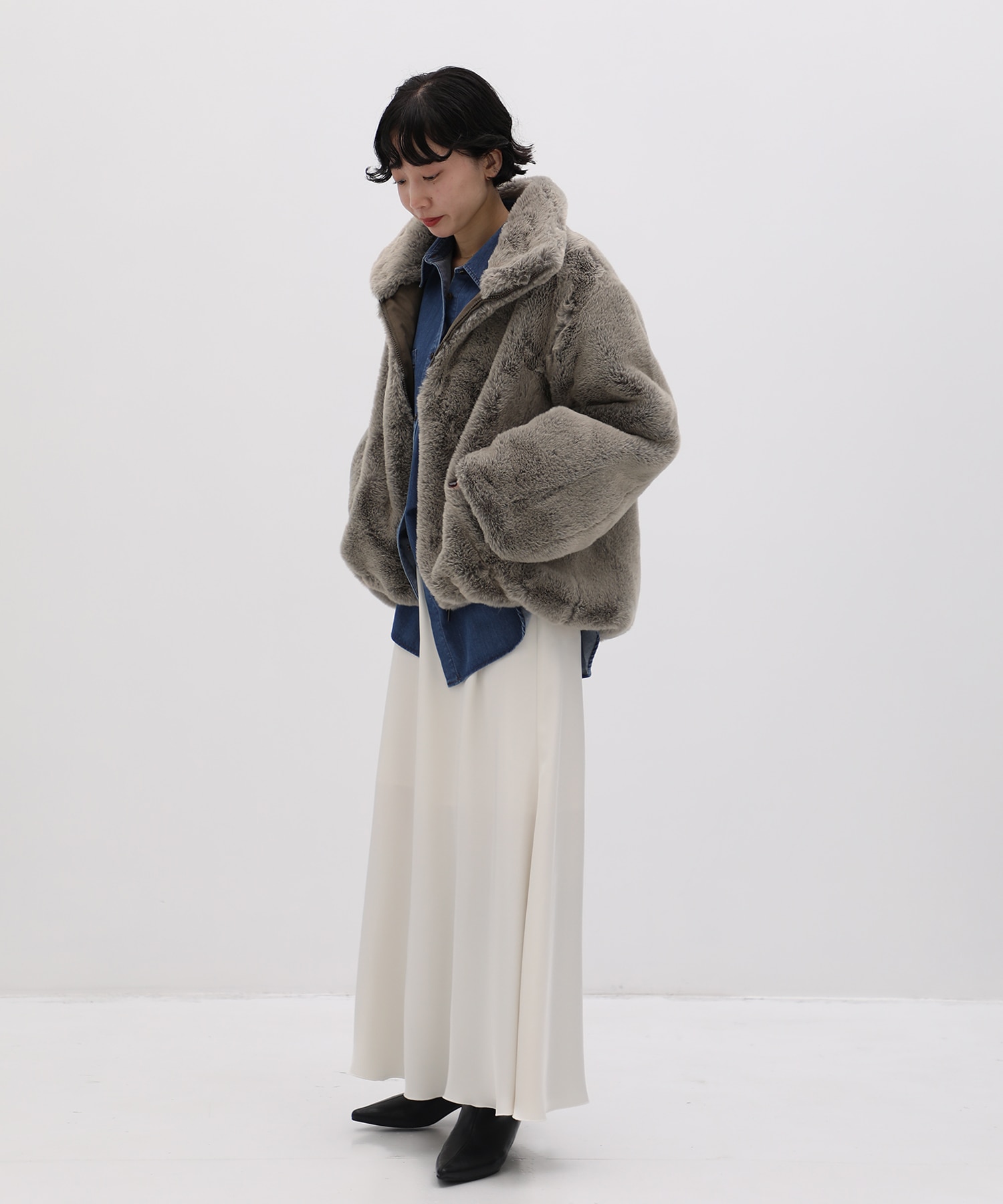 ファンネルネックファーブルゾン