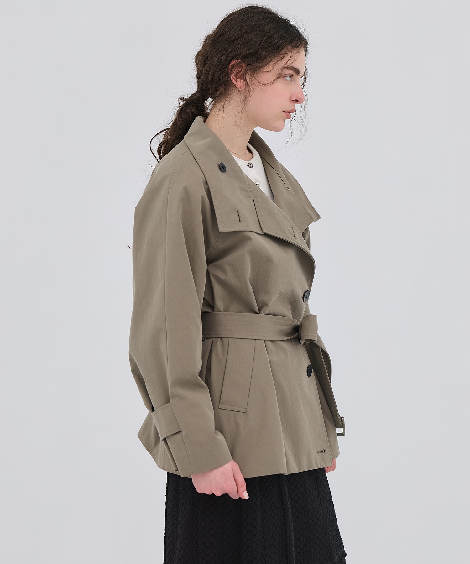 ファンネルネックショートトレンチコート