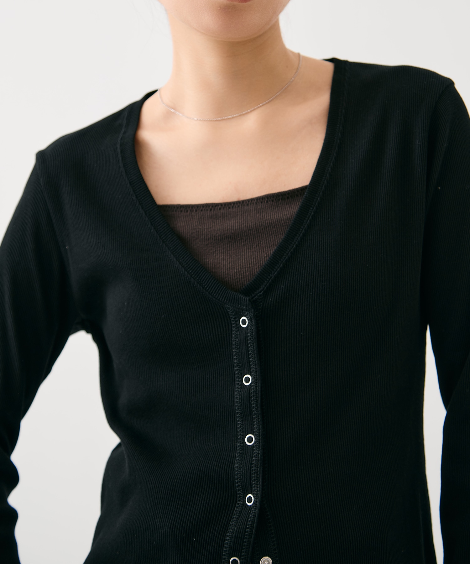 リングドットVネックトップス