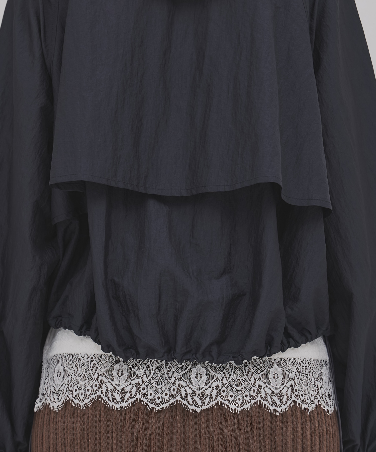 エアロンスタンドシェルジャケット