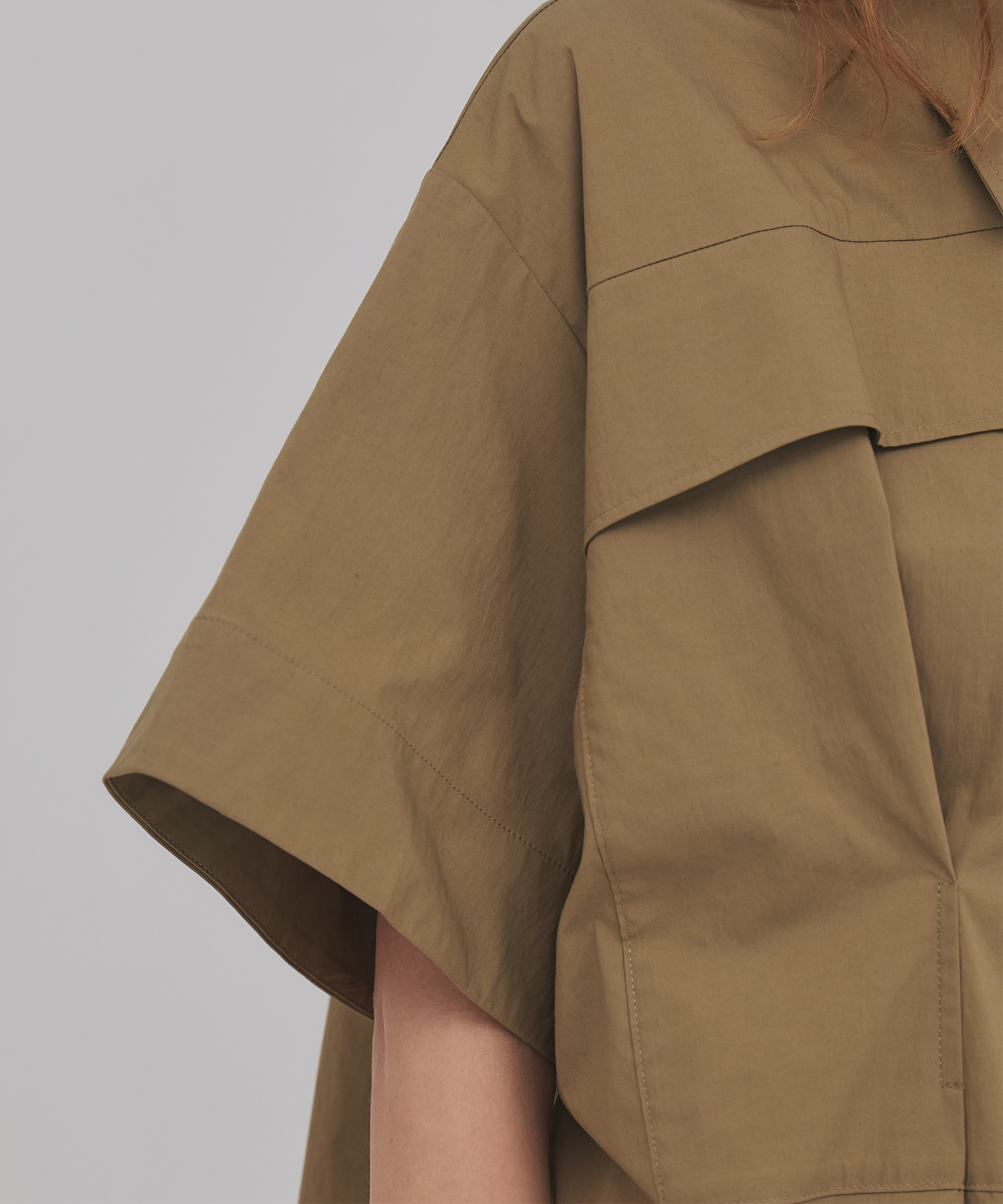 フラップタックハーフスリーブシャツ