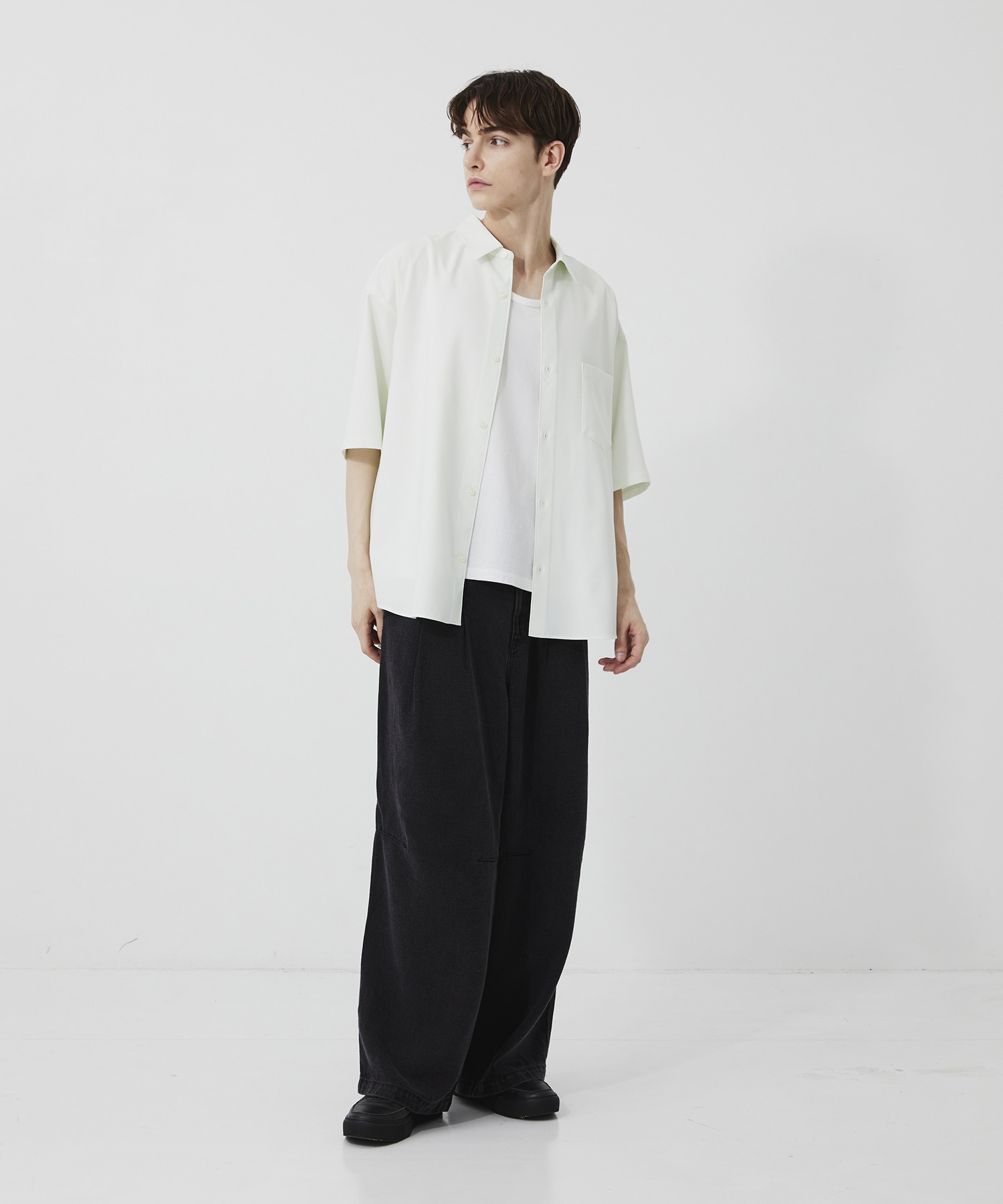 予約販売開始】コンフォートリラックスレギュラー半袖シャツ(0 WHITE