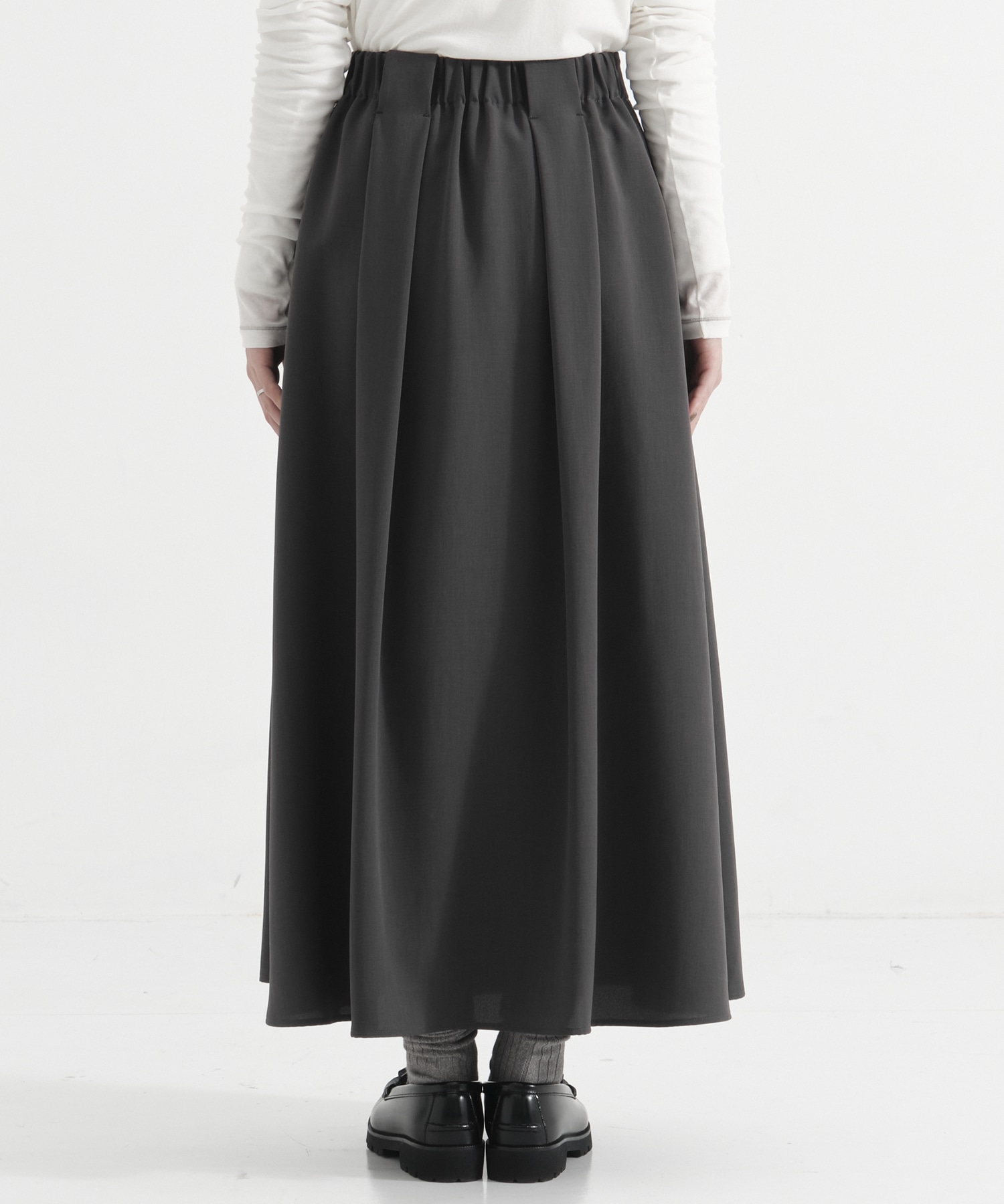 フロートタックフレアスカート