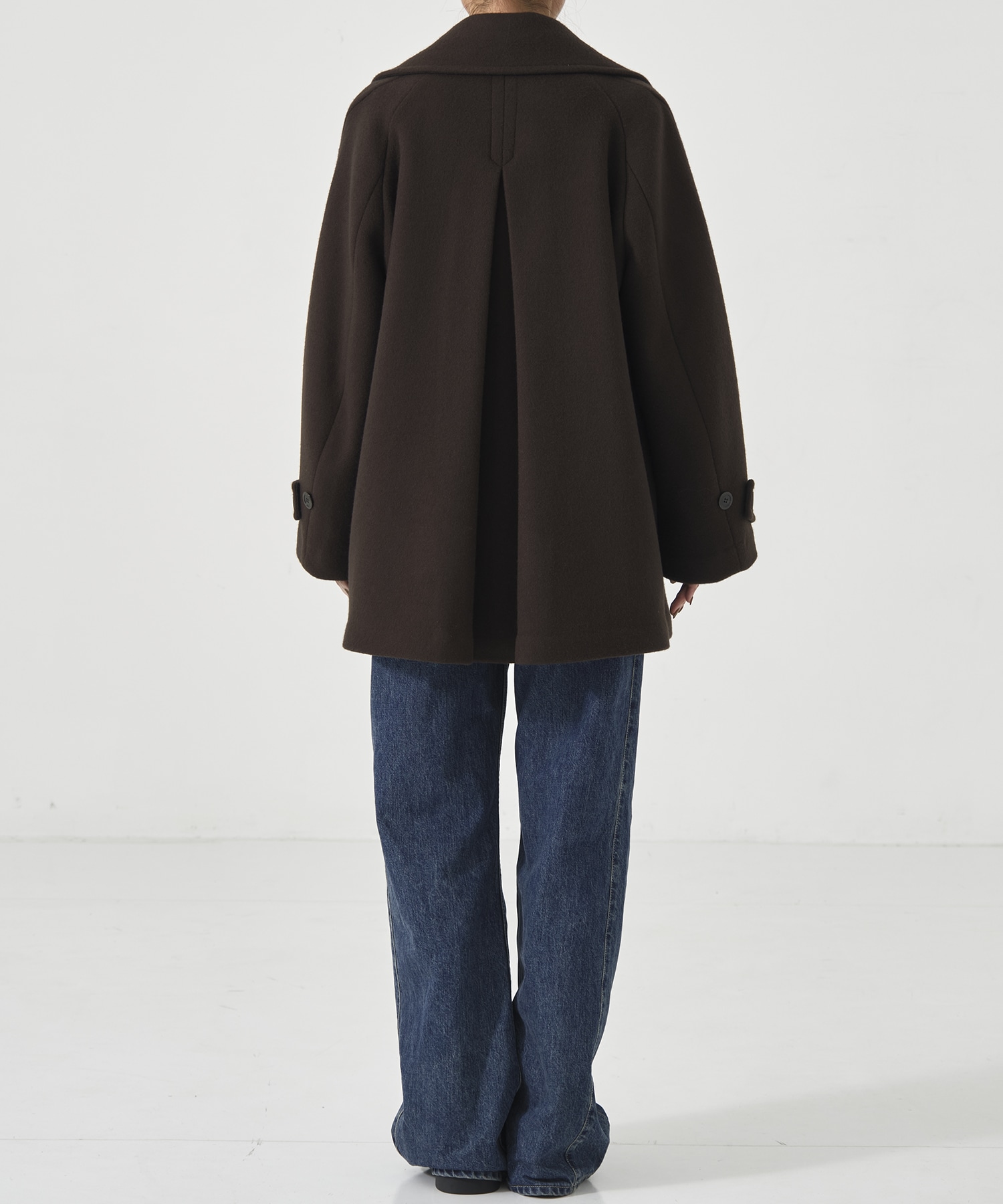 ワイドラペルコート