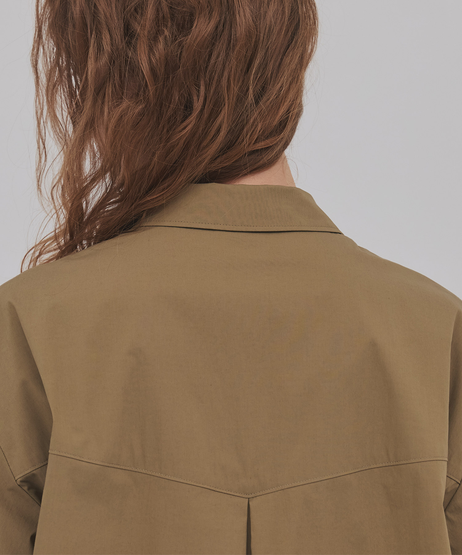 フラップタックハーフスリーブシャツ