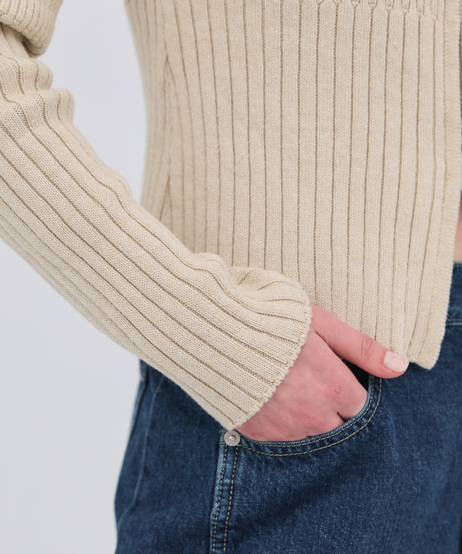 リブニットジップフーディ