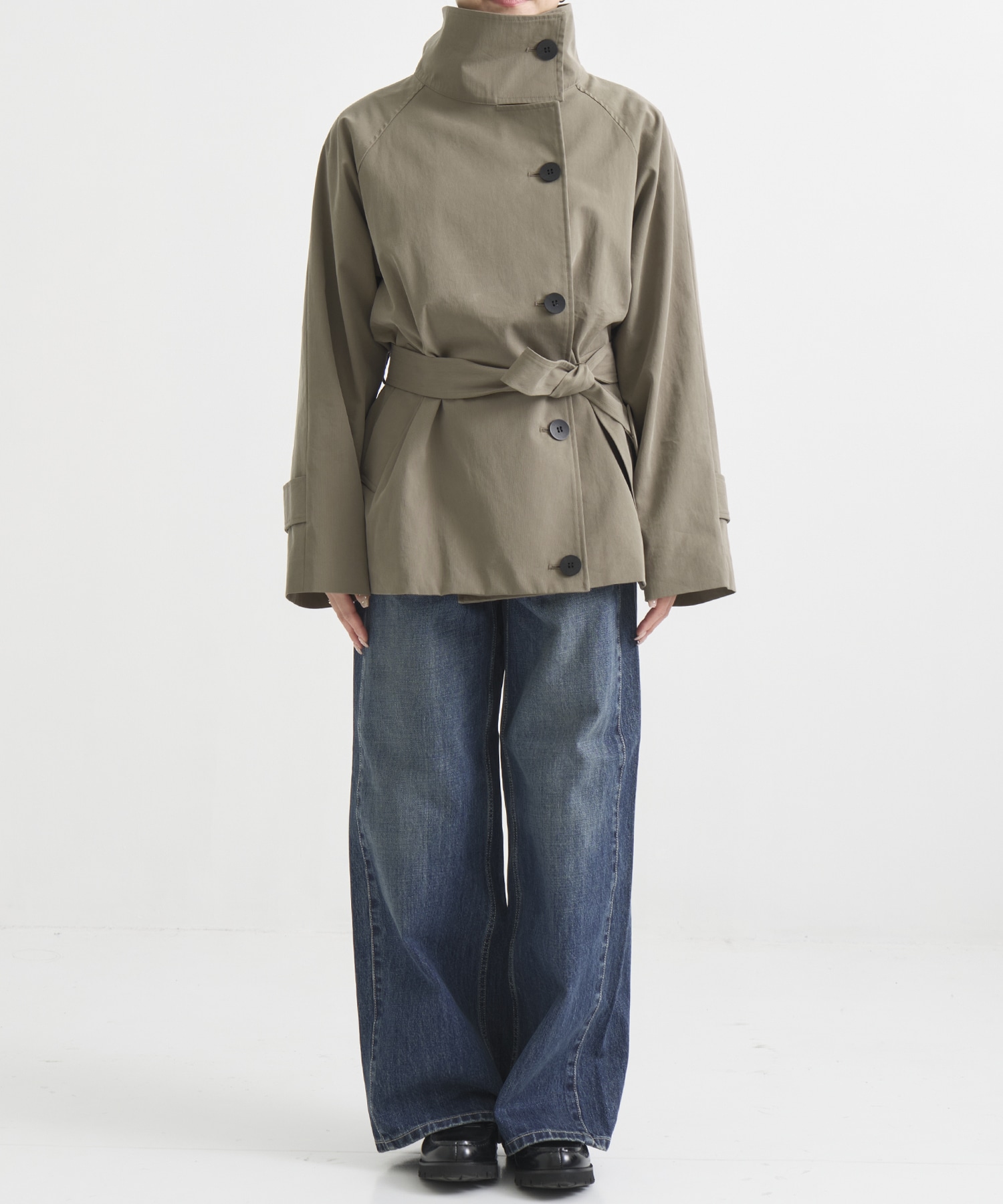 ファンネルネックショートトレンチコート