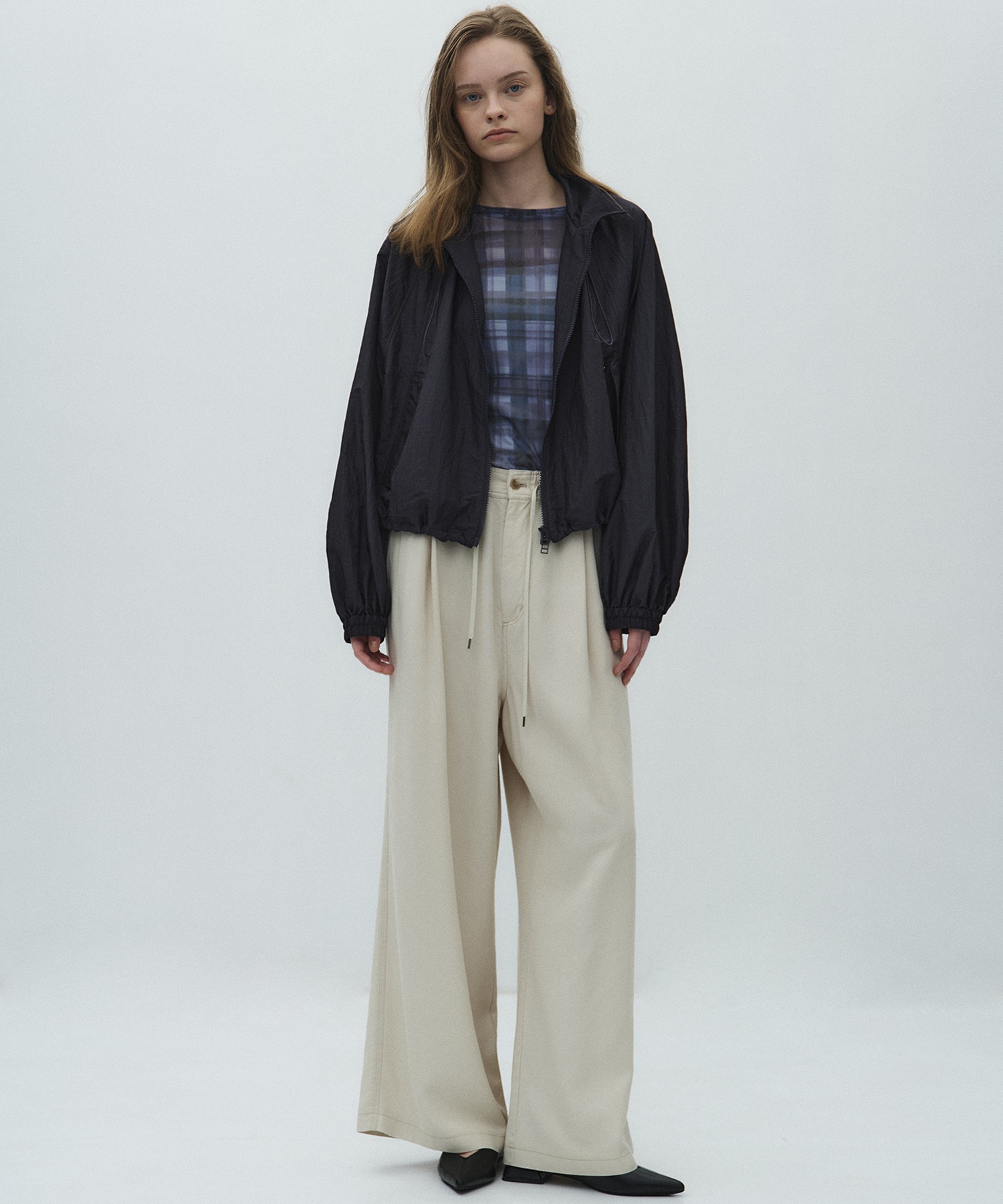 エアロンスタンドシェルジャケット