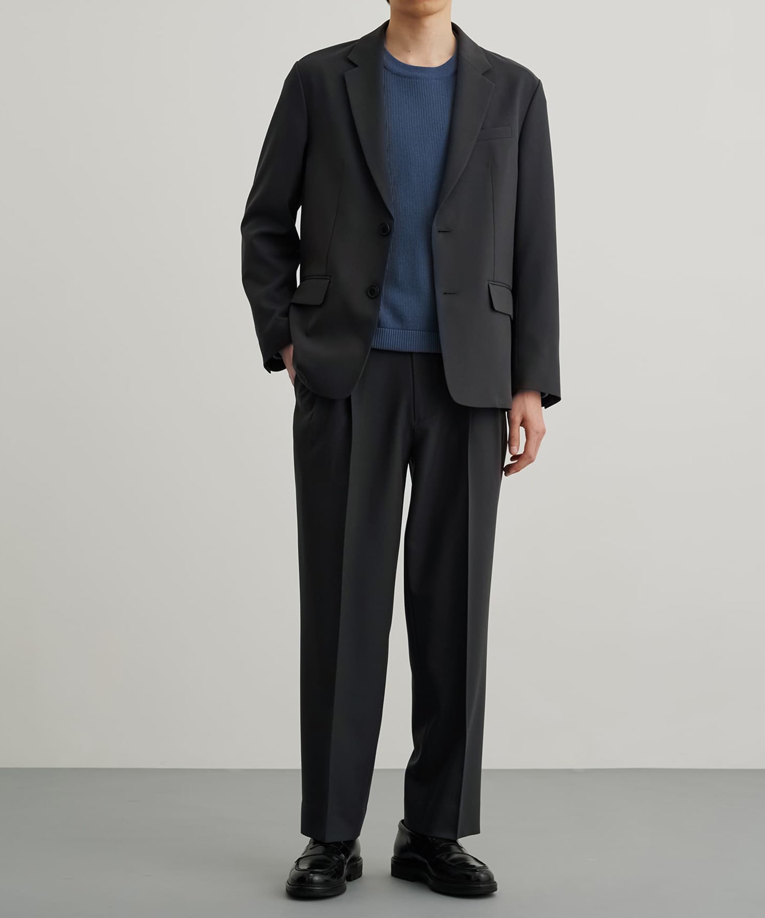UNITED ARROWS トロピカルクリース テーパード パンツ イージーケア トロピカル テーパードパンツ ―イージーケア