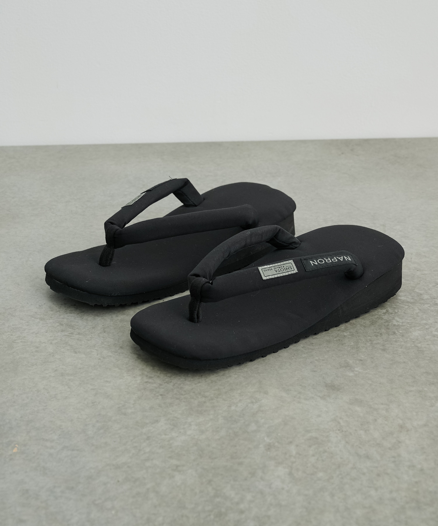 NAPRON/SHIOTA 粋サンダル