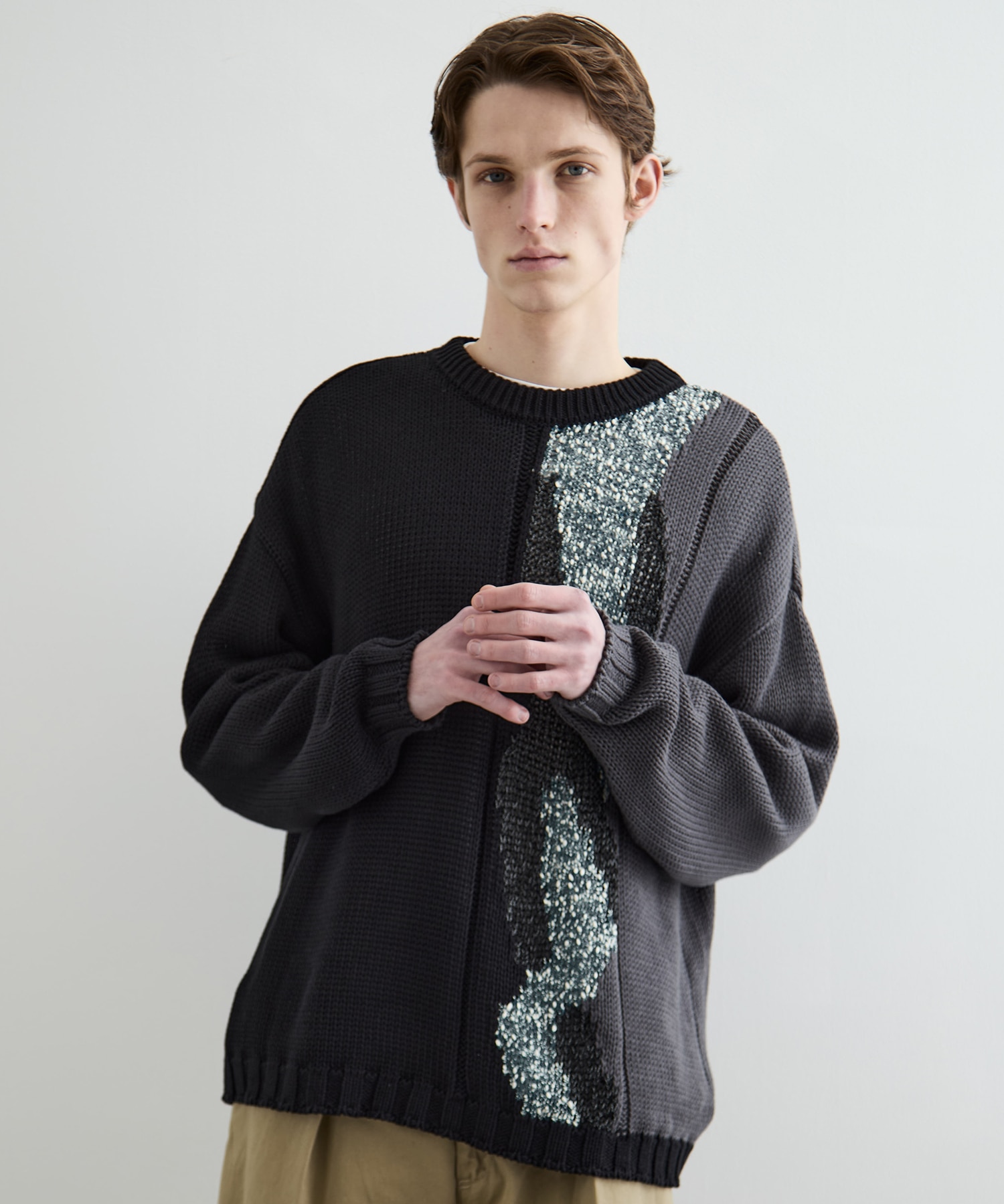 ミックスヤーンアートニット