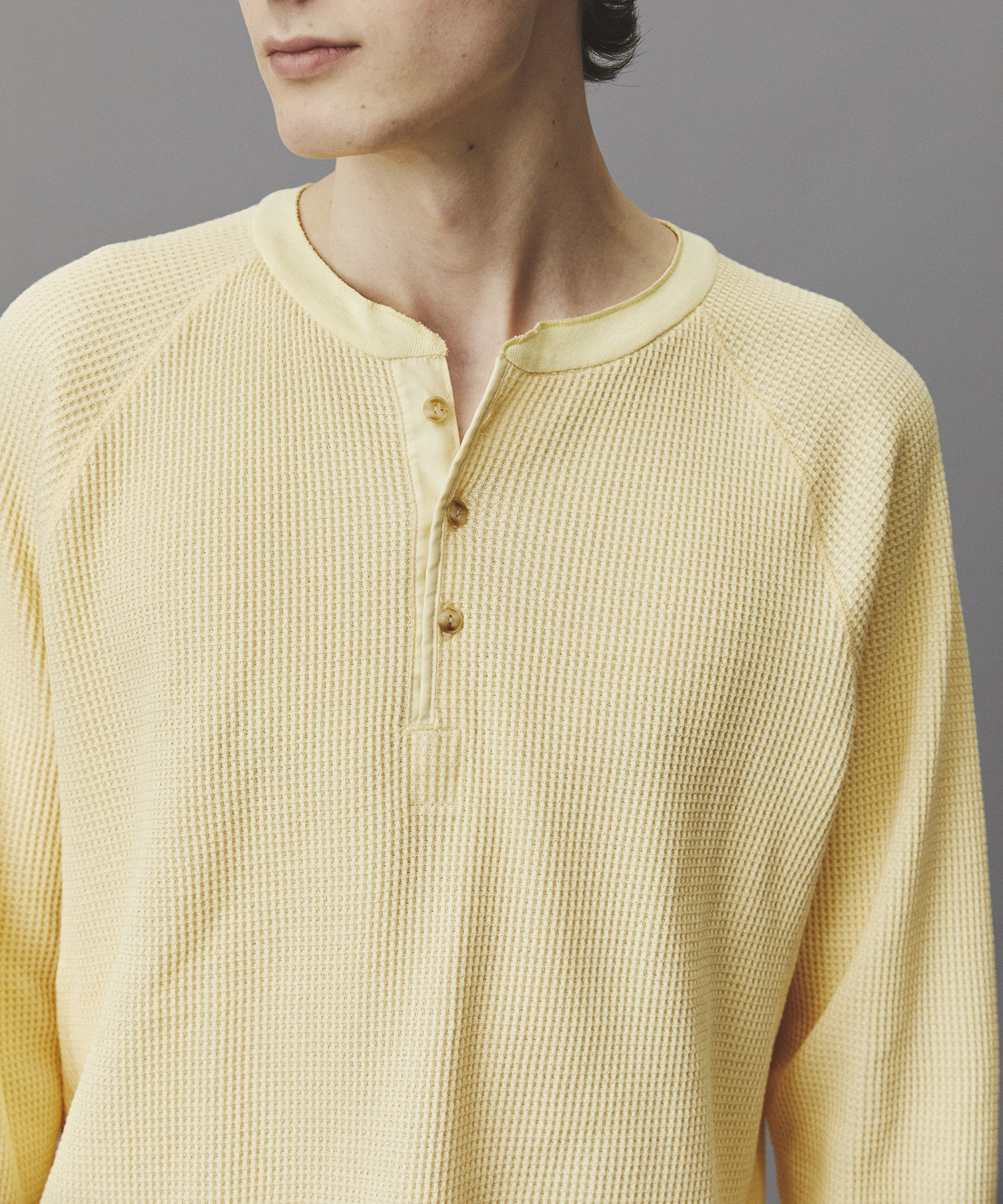 サーマルヘンリーネックTEE