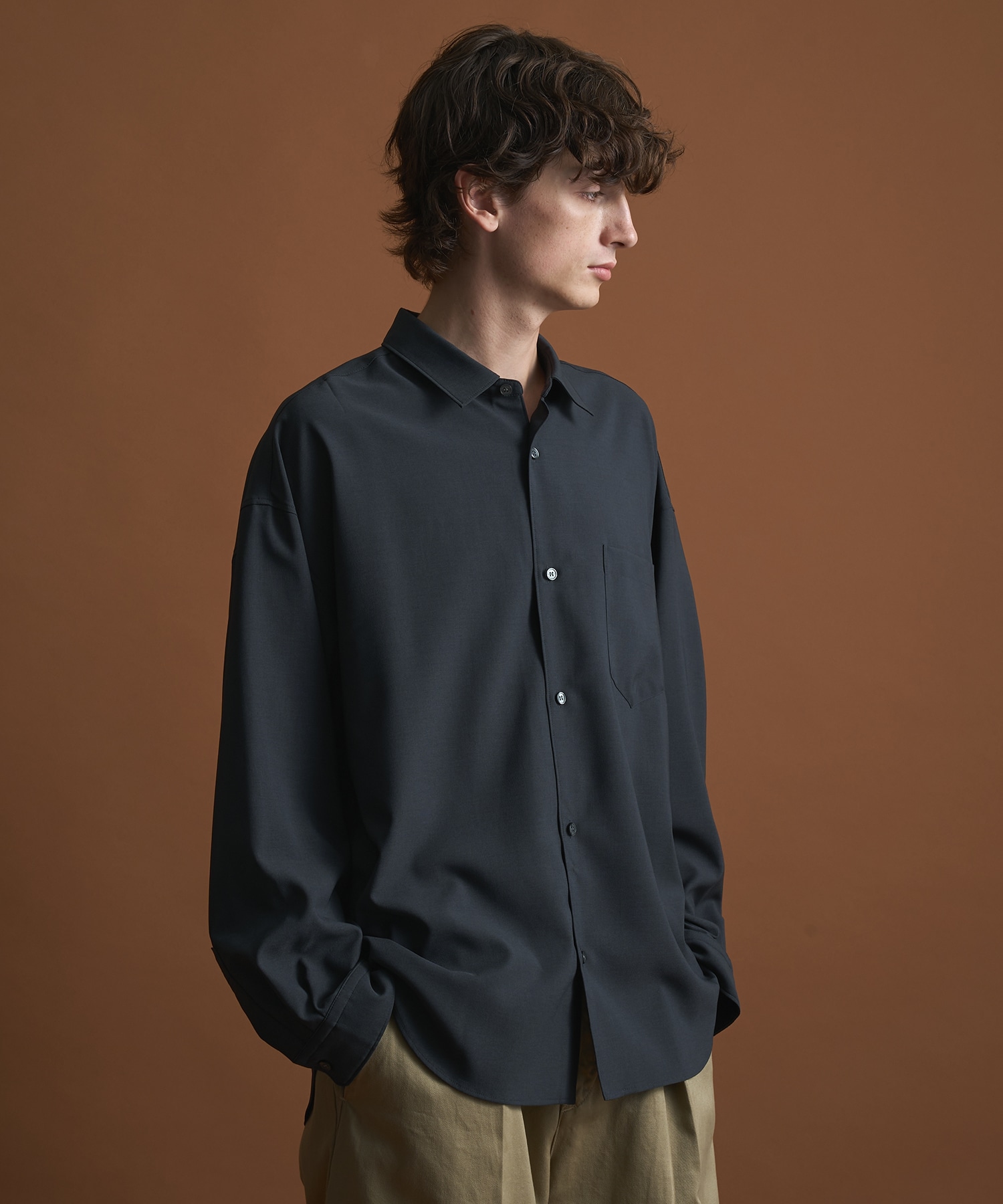 コンフォートリラックスレギュラーシャツ