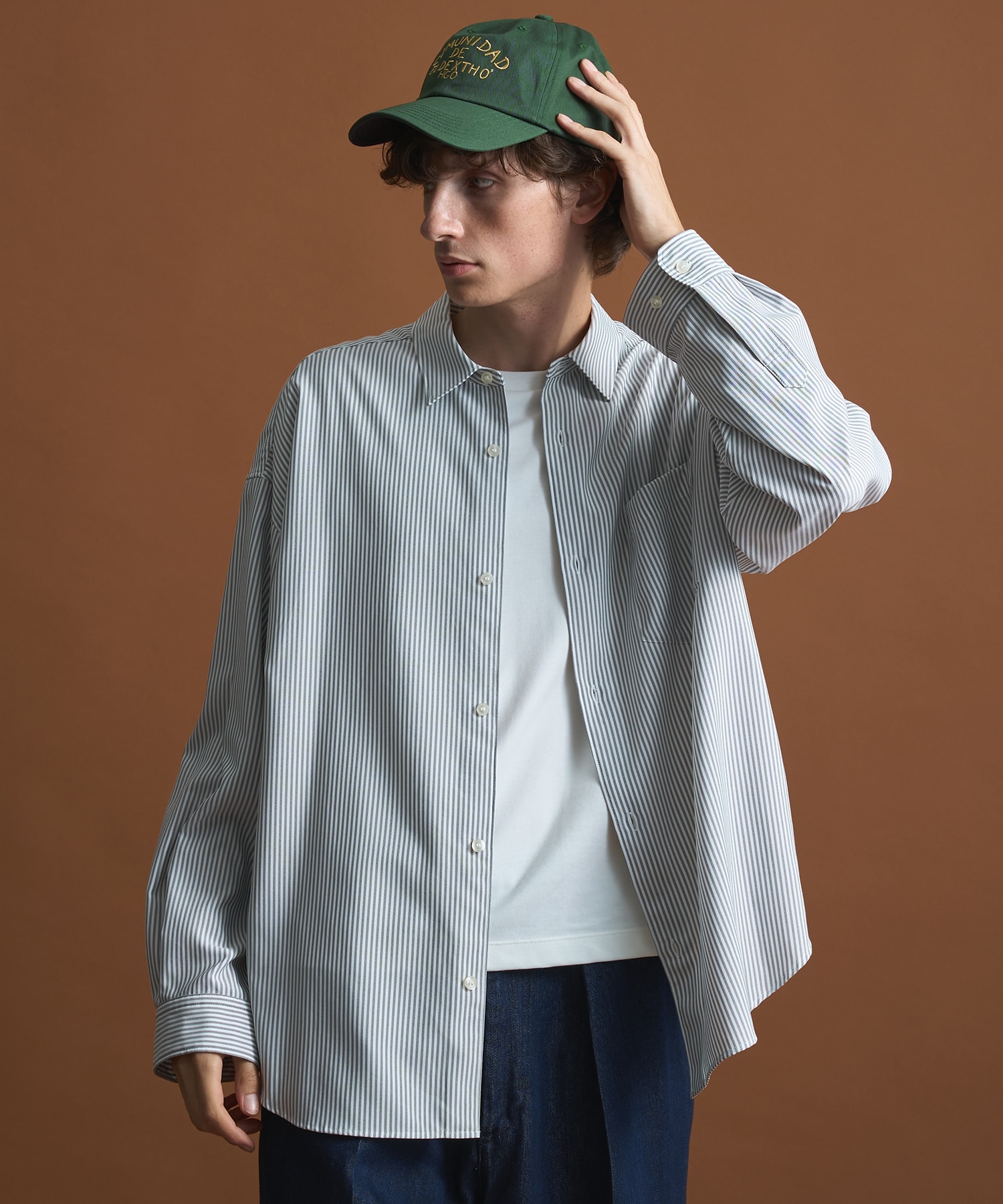 コンフォートリラックスレギュラーシャツ