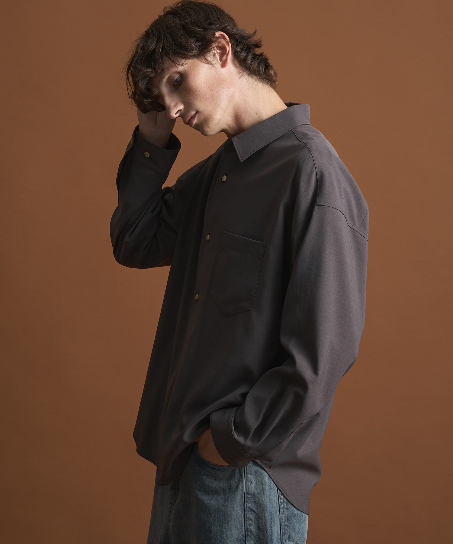 〈新色〉コンフォートリラックスレギュラーシャツ