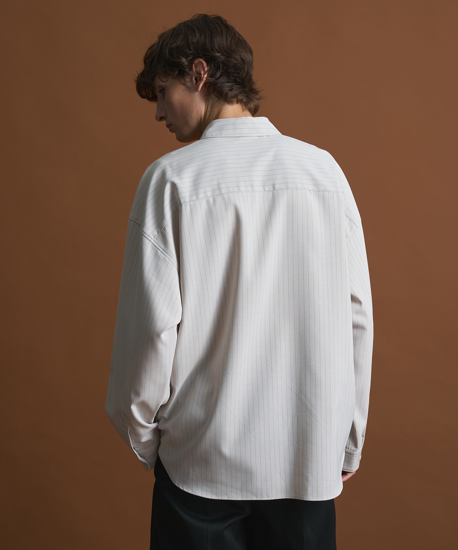 コンフォートリラックスレギュラーシャツ