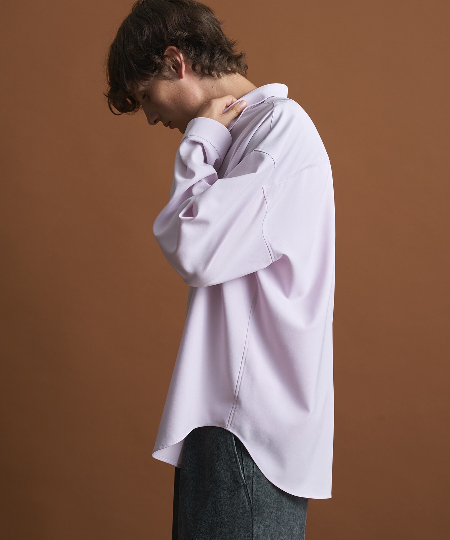 〈新色〉コンフォートリラックスレギュラーシャツ