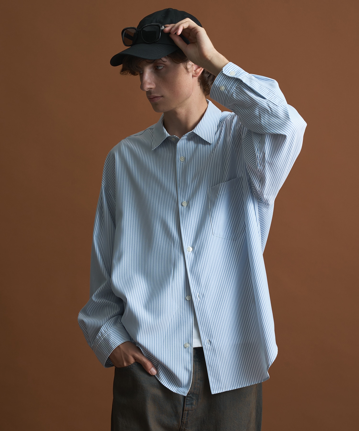 コンフォートリラックスレギュラーシャツ