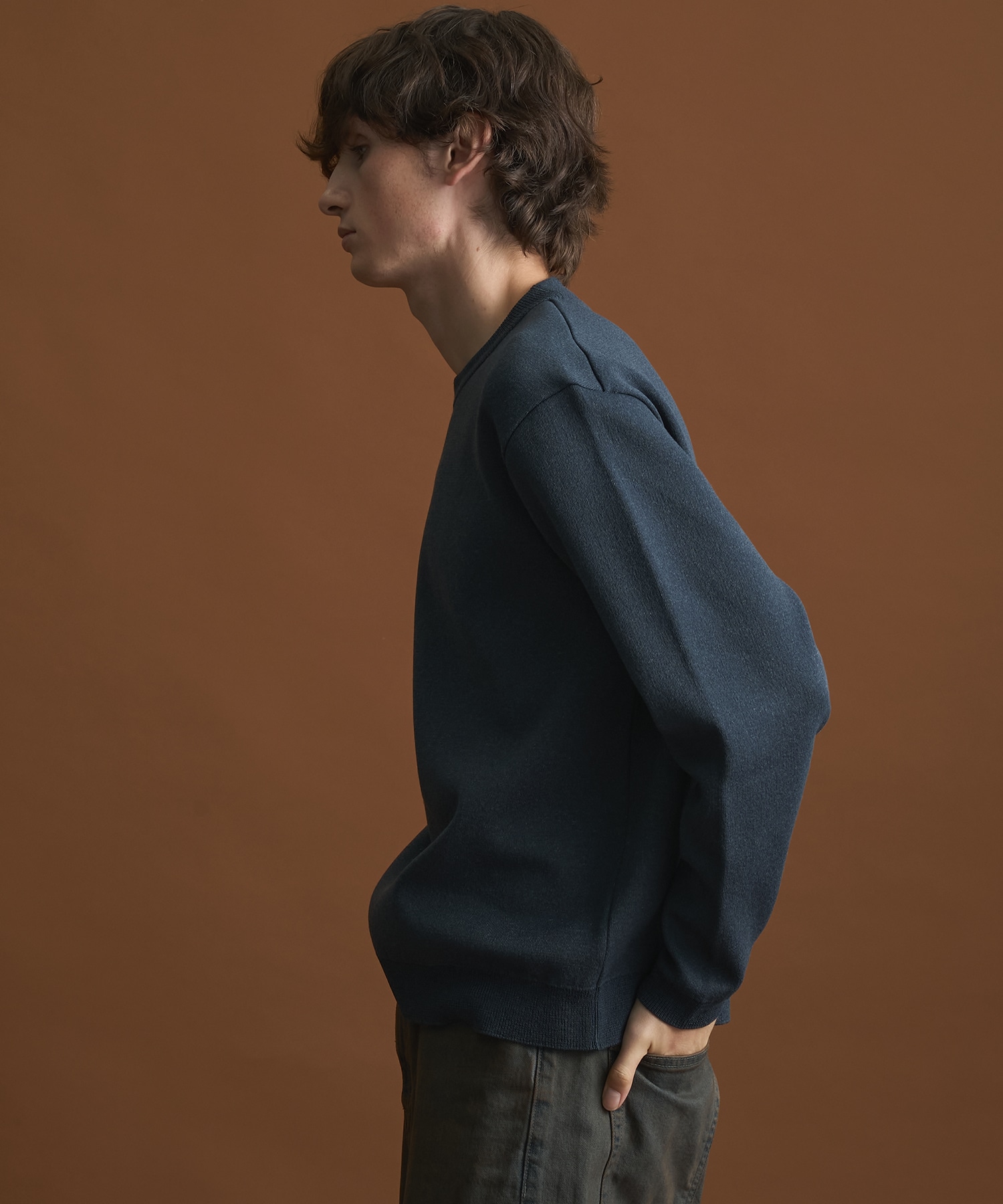 バウンドウールライトクルーネックニット