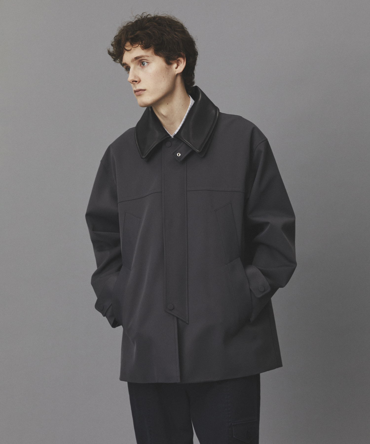 2WAYレザーカラーハーフコート