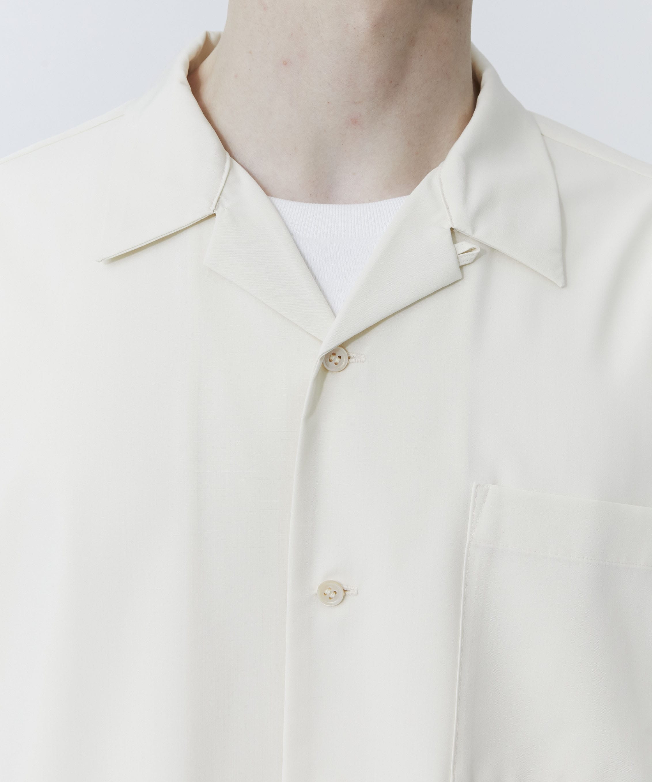 シルキータッチオープンカラーシャツ