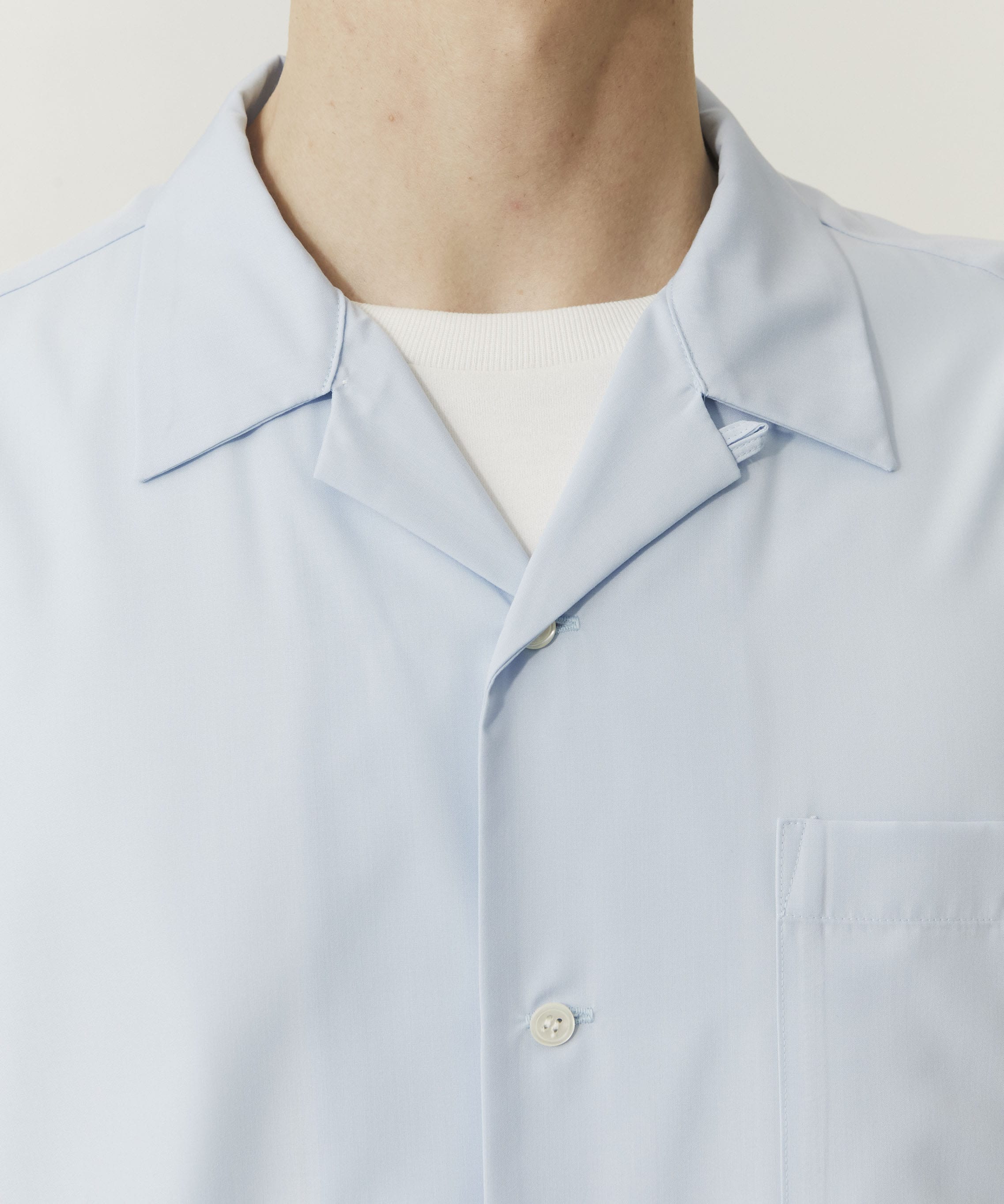 シルキータッチオープンカラーシャツ