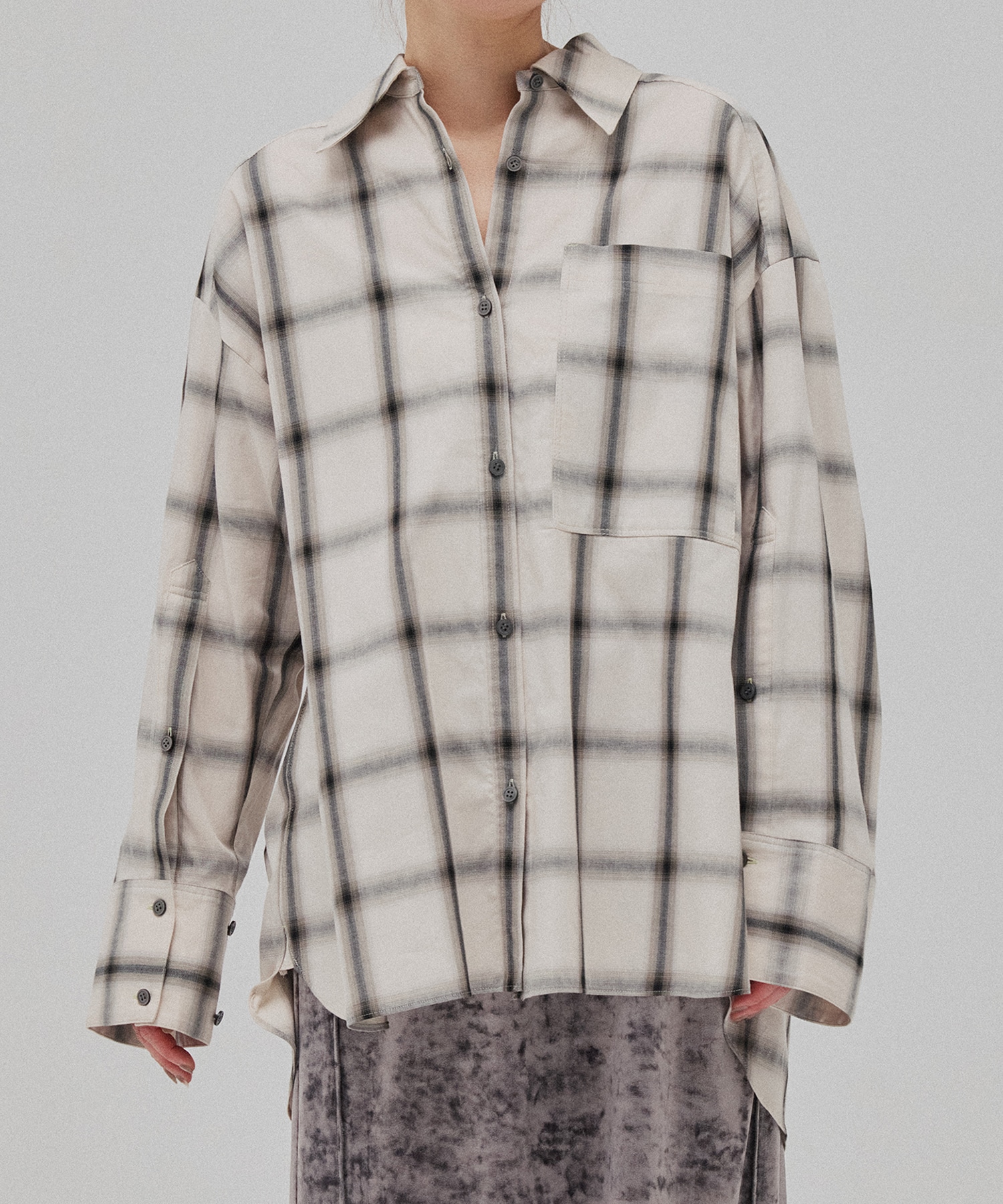 ビッグポケットラウンドシャツ